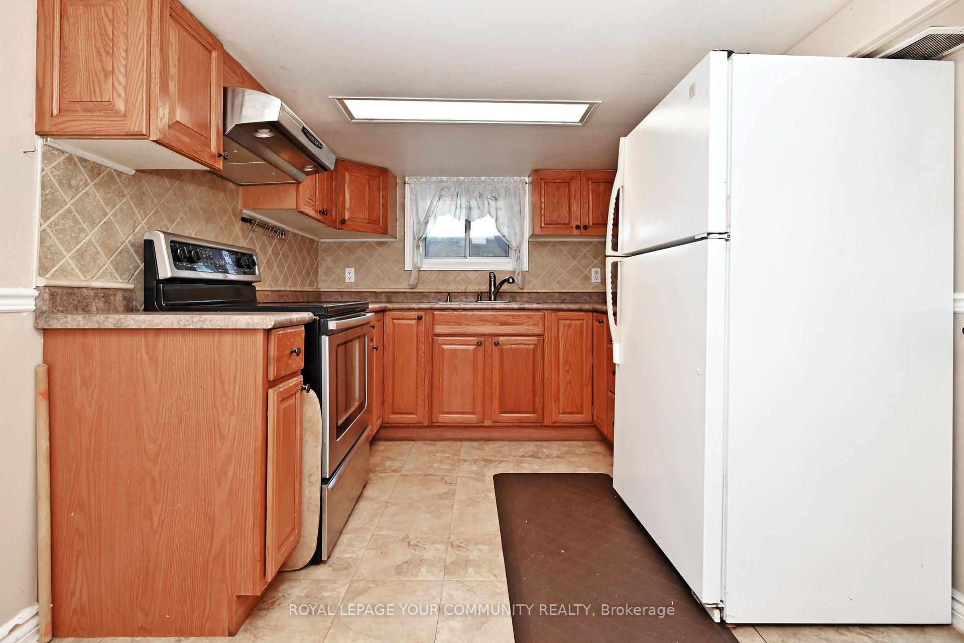 Photo 39 of 284 Wolverleigh Boulevard, Toronto, Danforth — HOMEH