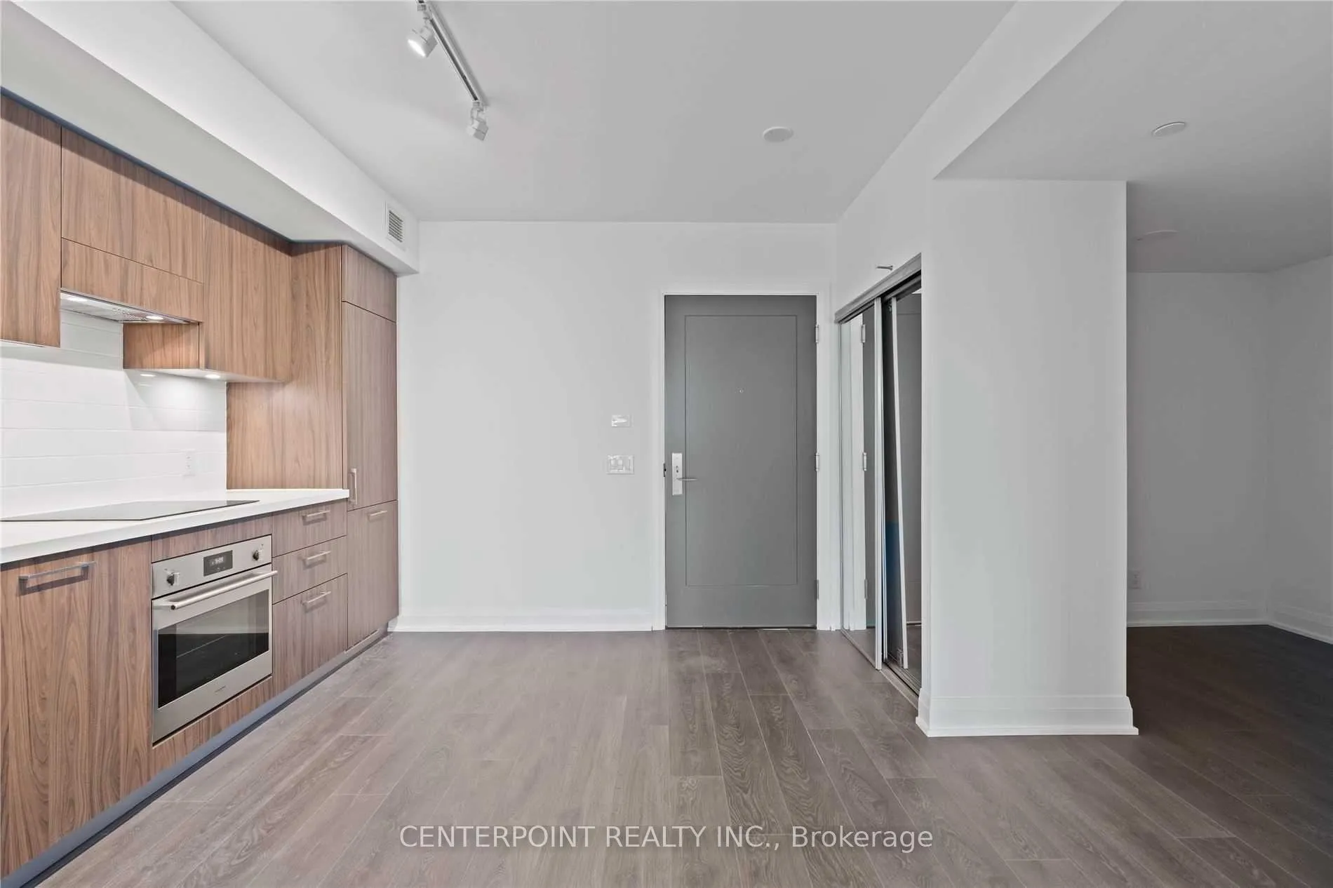 Photo 6 of Unit 617, 33 Frederick Todd Way, Toronto, Thorncliffe Park — HOMEH