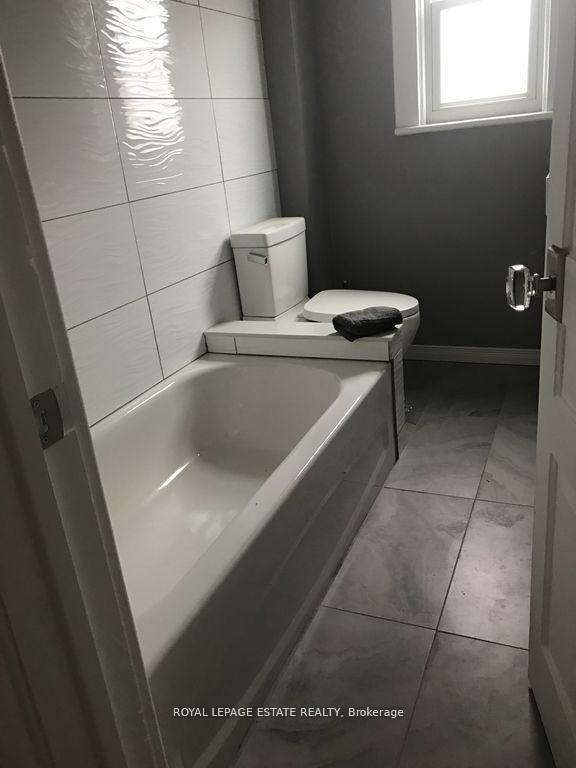 Photo 15 of 41 Dearbourne Avenue, Toronto, North Riverdale — HOMEH