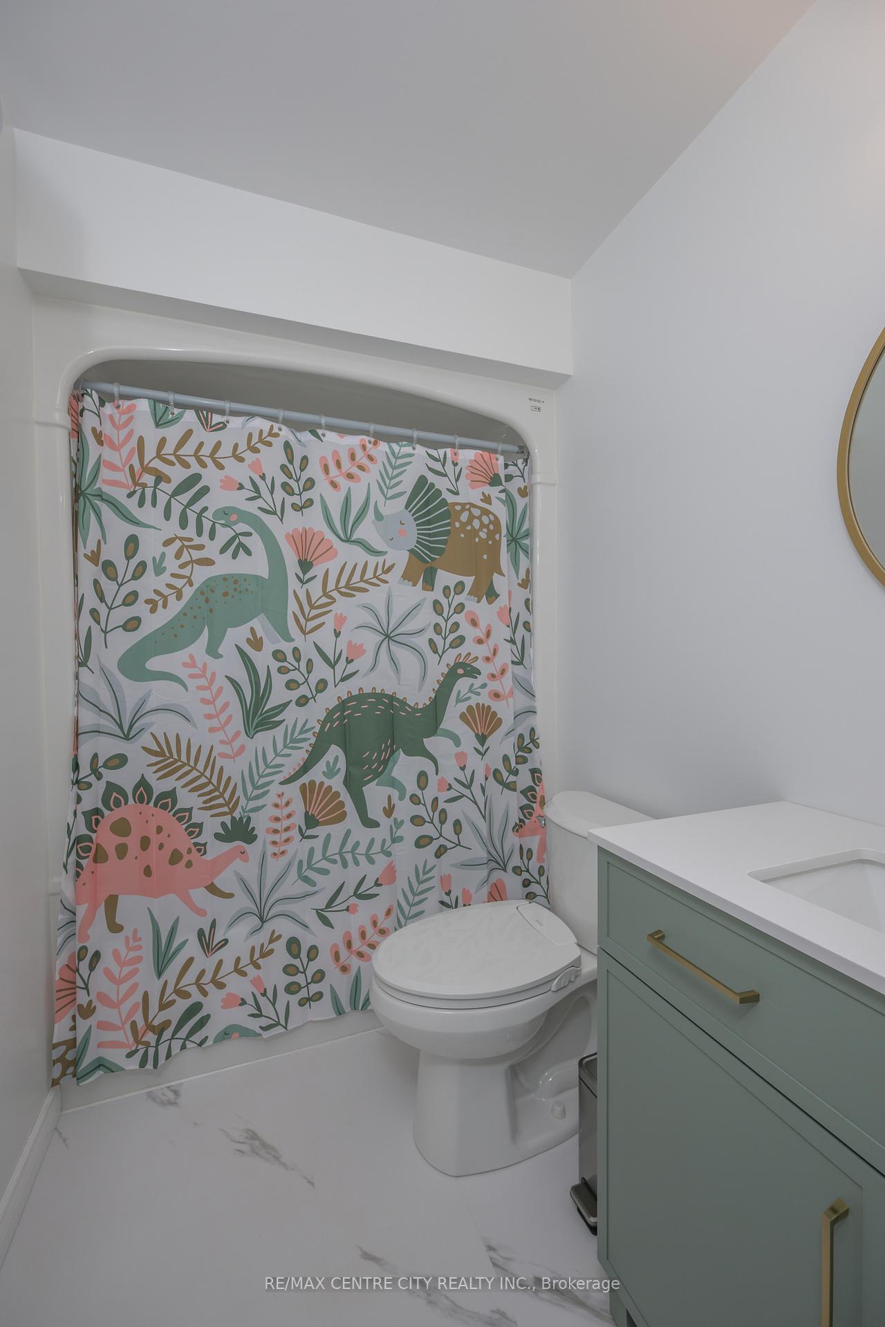 Photo 25 of 12 Pinehurst Drive, Thames Centre, Dorchester — HOMEH