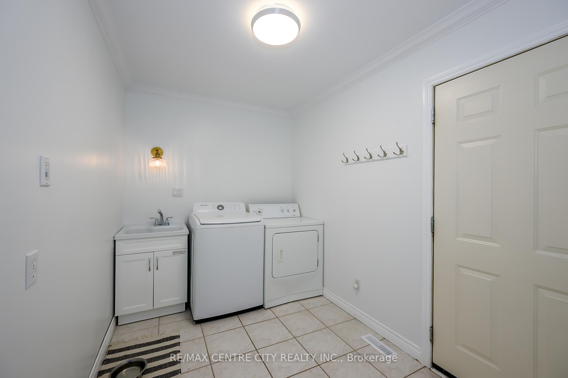 Photo 27 of 12 Pinehurst Drive, Thames Centre, Dorchester — HOMEH