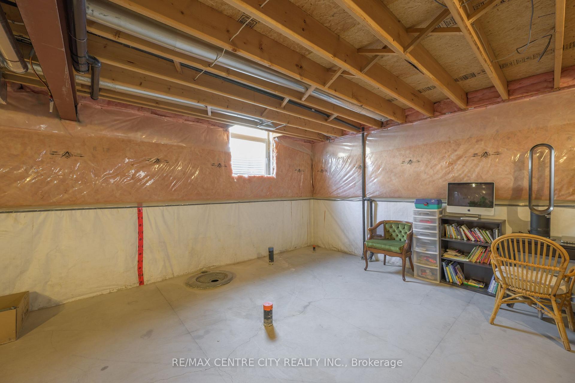 Photo 31 of 12 Pinehurst Drive, Thames Centre, Dorchester — HOMEH