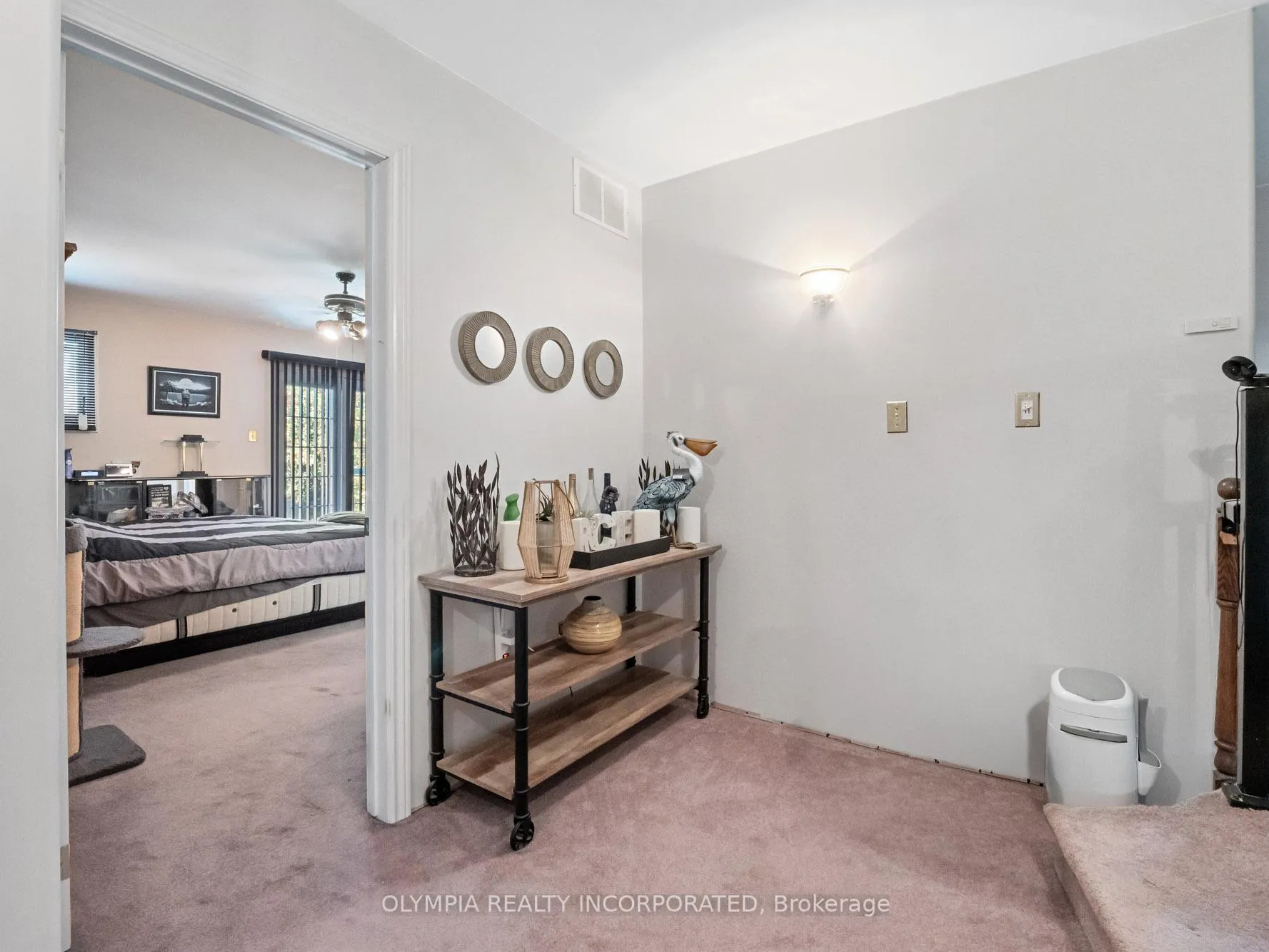 Photo 7 of 6155 Valley Way, Niagara Falls, Cherrywood — HOMEH
