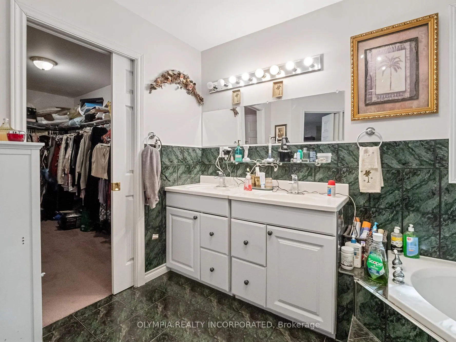 Photo 10 of 6155 Valley Way, Niagara Falls, Cherrywood — HOMEH