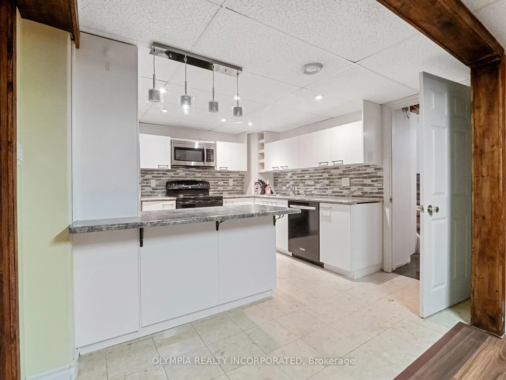 Photo 22 of 6155 Valley Way, Niagara Falls, Cherrywood — HOMEH
