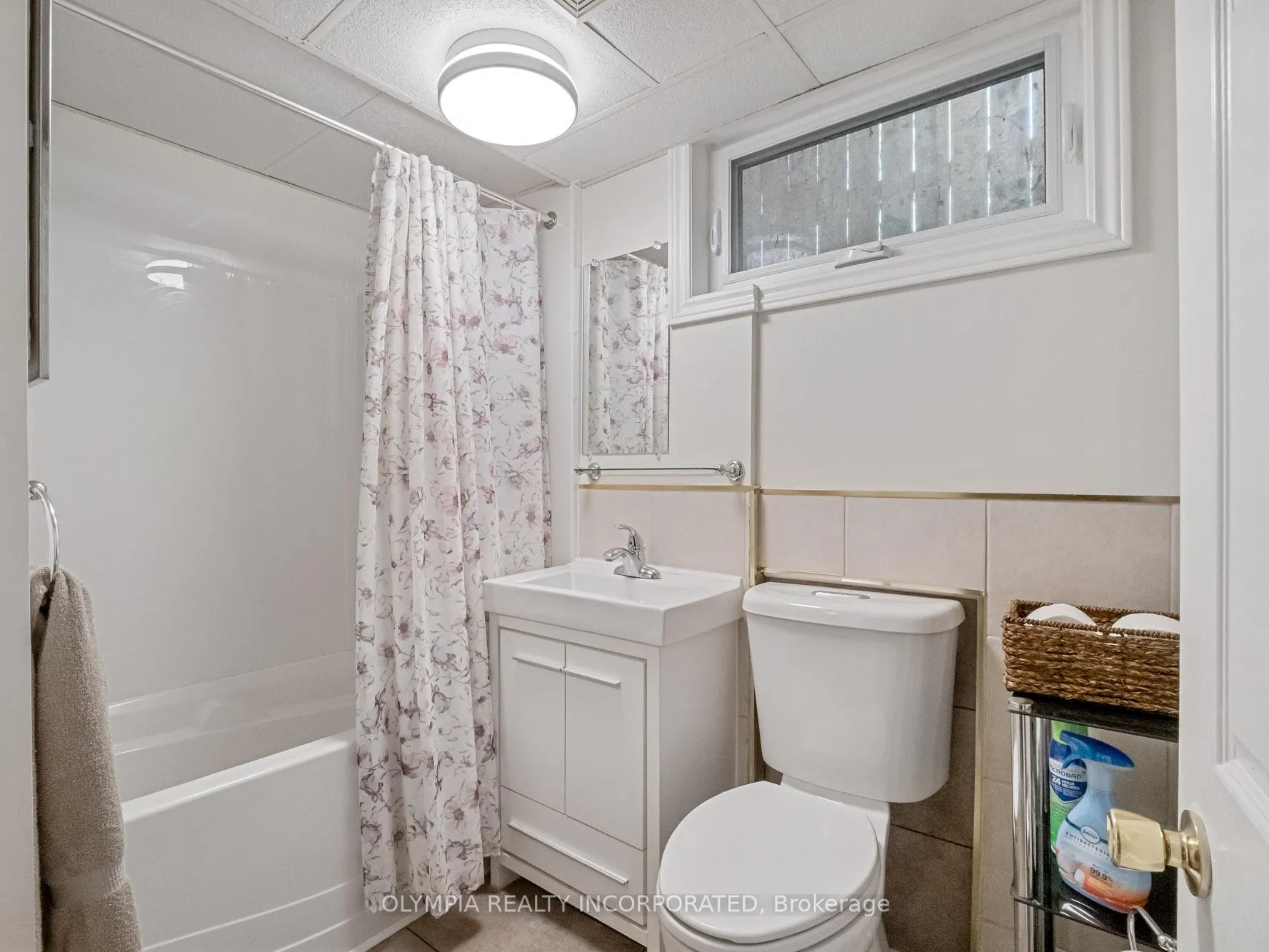 Photo 24 of 6155 Valley Way, Niagara Falls, Cherrywood — HOMEH
