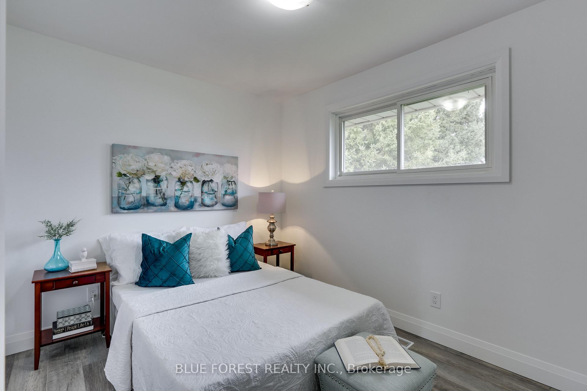 Photo 7 of 220 Ross Avenue, Thames Centre, Dorchester — HOMEH
