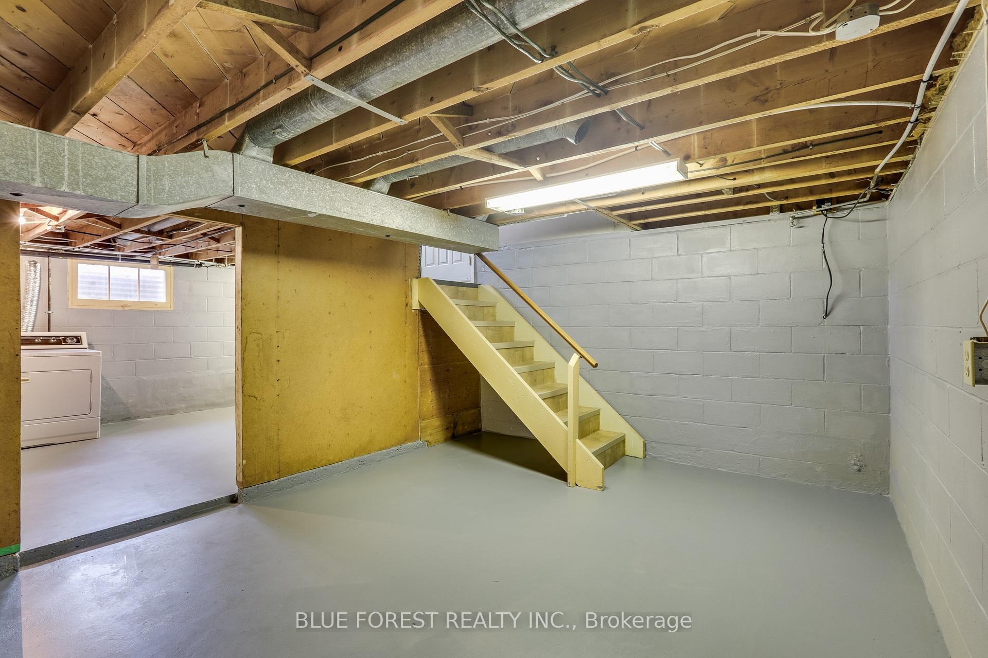 Photo 13 of 220 Ross Avenue, Thames Centre, Dorchester — HOMEH