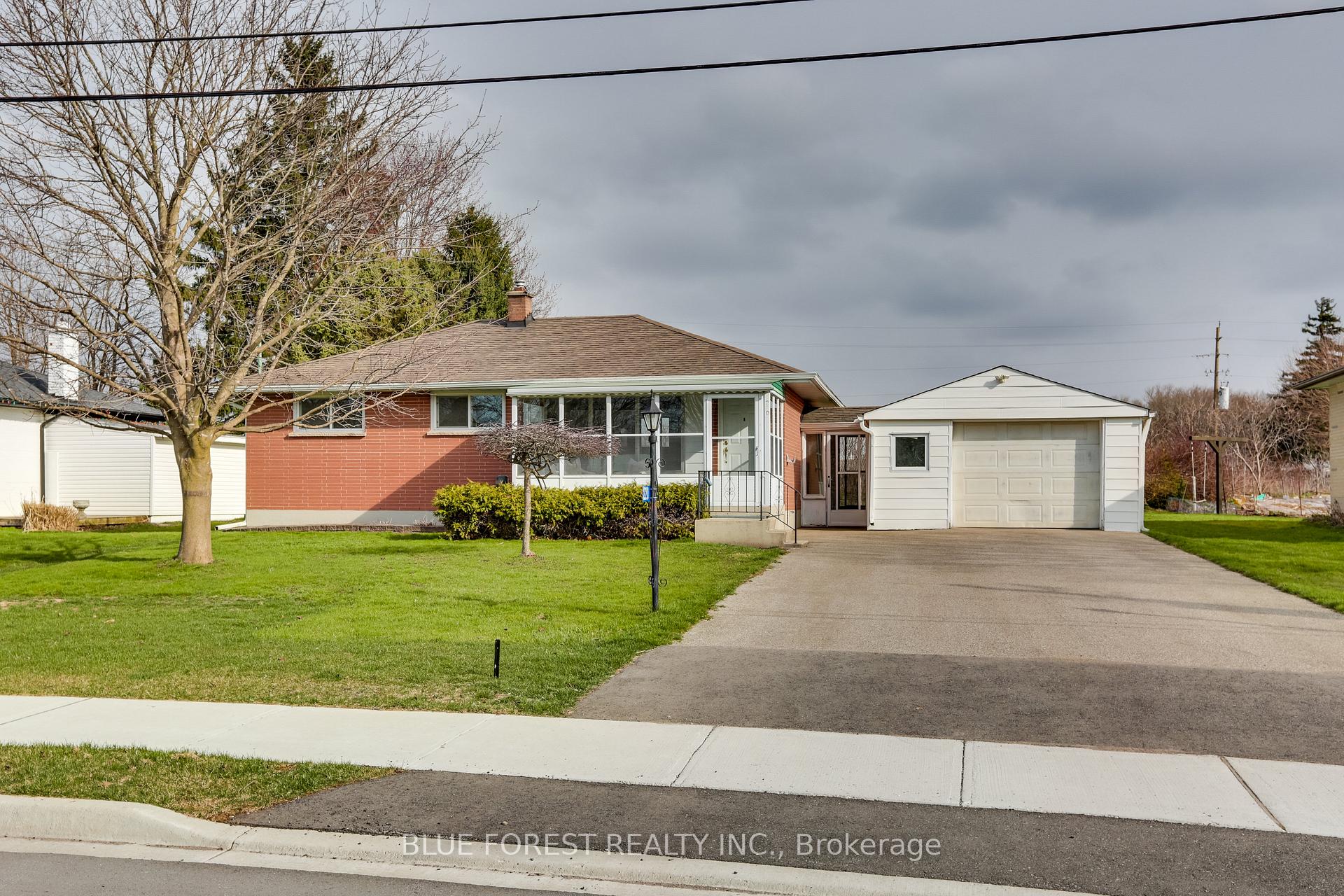 Photo 29 of 220 Ross Avenue, Thames Centre, Dorchester — HOMEH