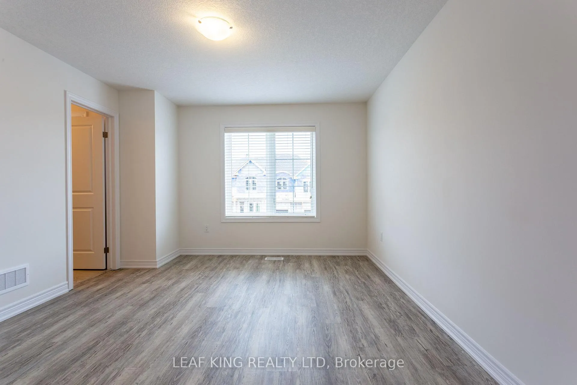 Photo 14 of 47 Beasley Grove, Hamilton, Meadowlands — HOMEH