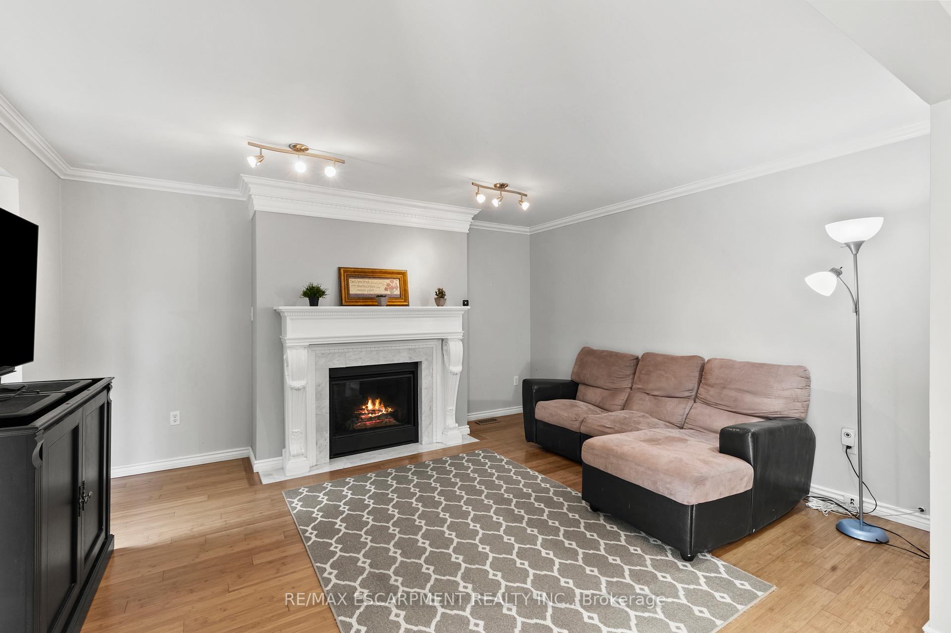 Photo 11 of 8 Coleman Court, Thorold, Confederation Heights — HOMEH