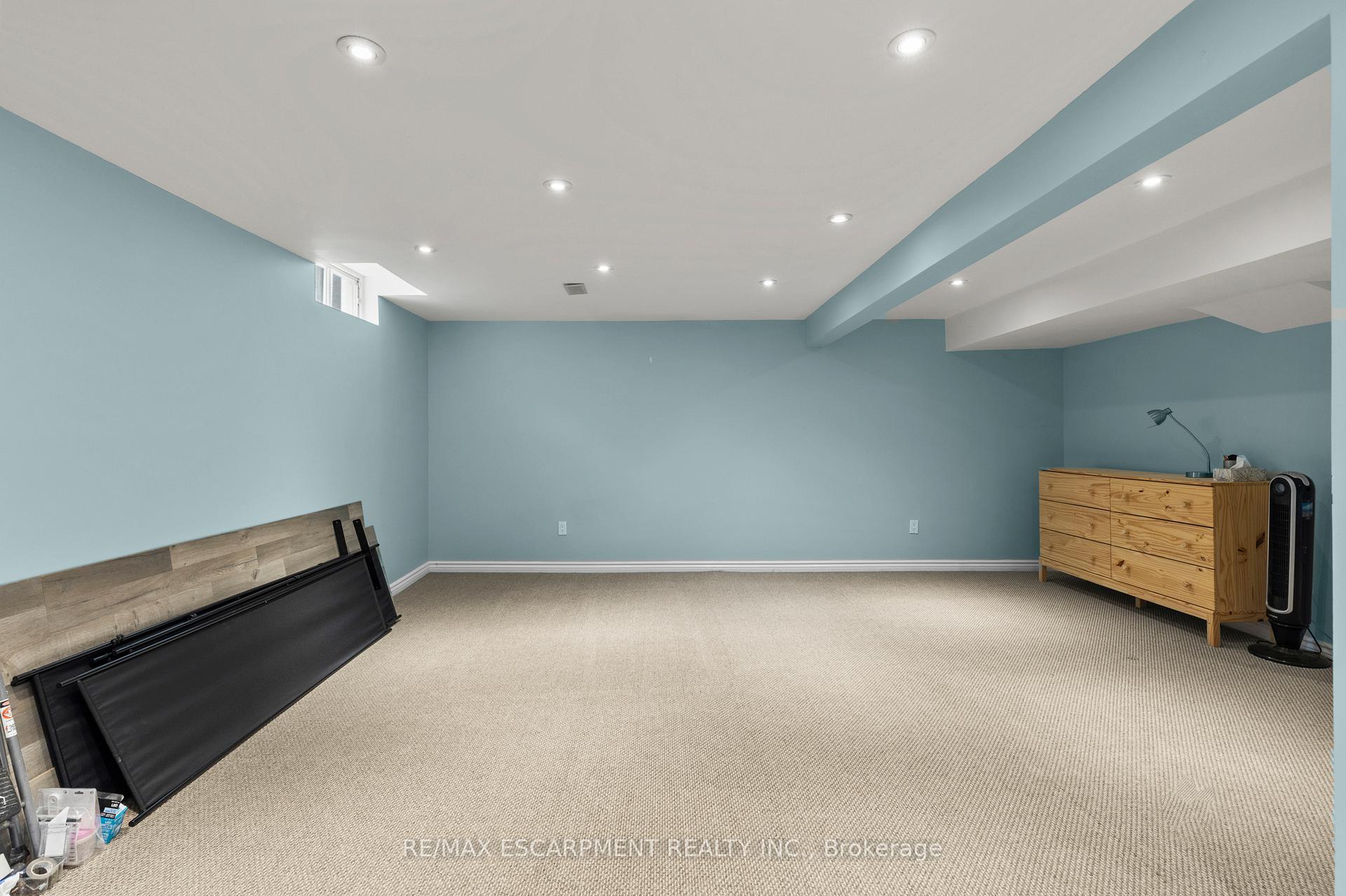 Photo 24 of 8 Coleman Court, Thorold, Confederation Heights — HOMEH