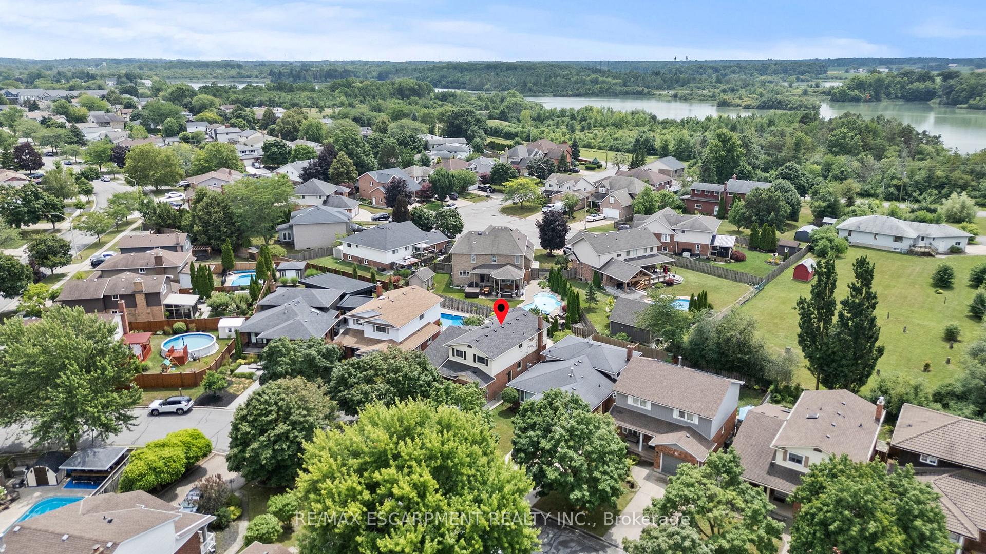 Photo 34 of 8 Coleman Court, Thorold, Confederation Heights — HOMEH