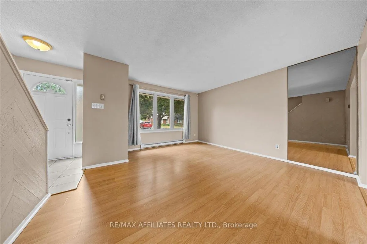 Photo 5 of 3192 Bannon Way, Ottawa, Blossom Park/Kemp Park/Findlay Creek — HOMEH
