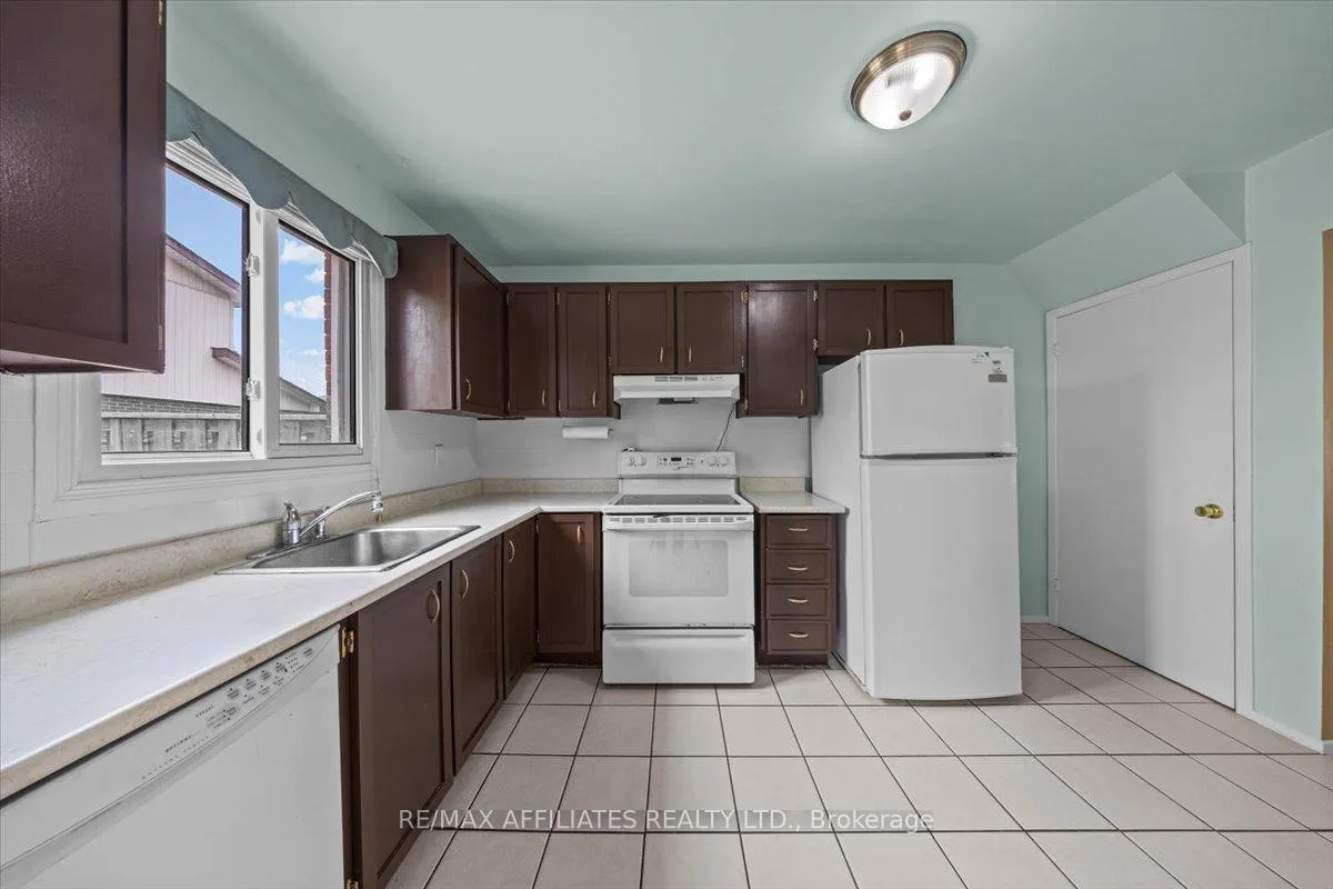 Photo 12 of 3192 Bannon Way, Ottawa, Blossom Park/Kemp Park/Findlay Creek — HOMEH