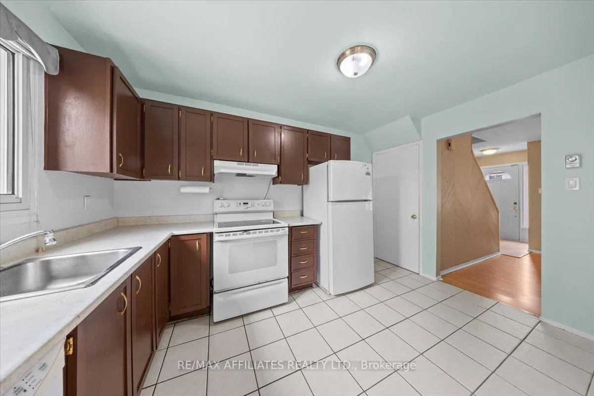 Photo 13 of 3192 Bannon Way, Ottawa, Blossom Park/Kemp Park/Findlay Creek — HOMEH