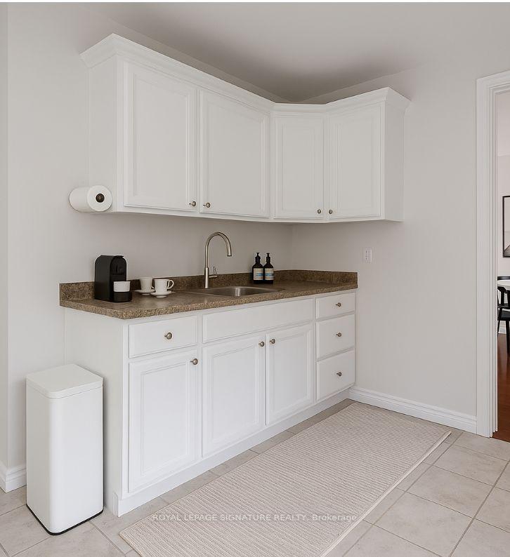 Photo 4 of Unit Upper B, 117 Hampton Avenue, Toronto, North Riverdale — HOMEH