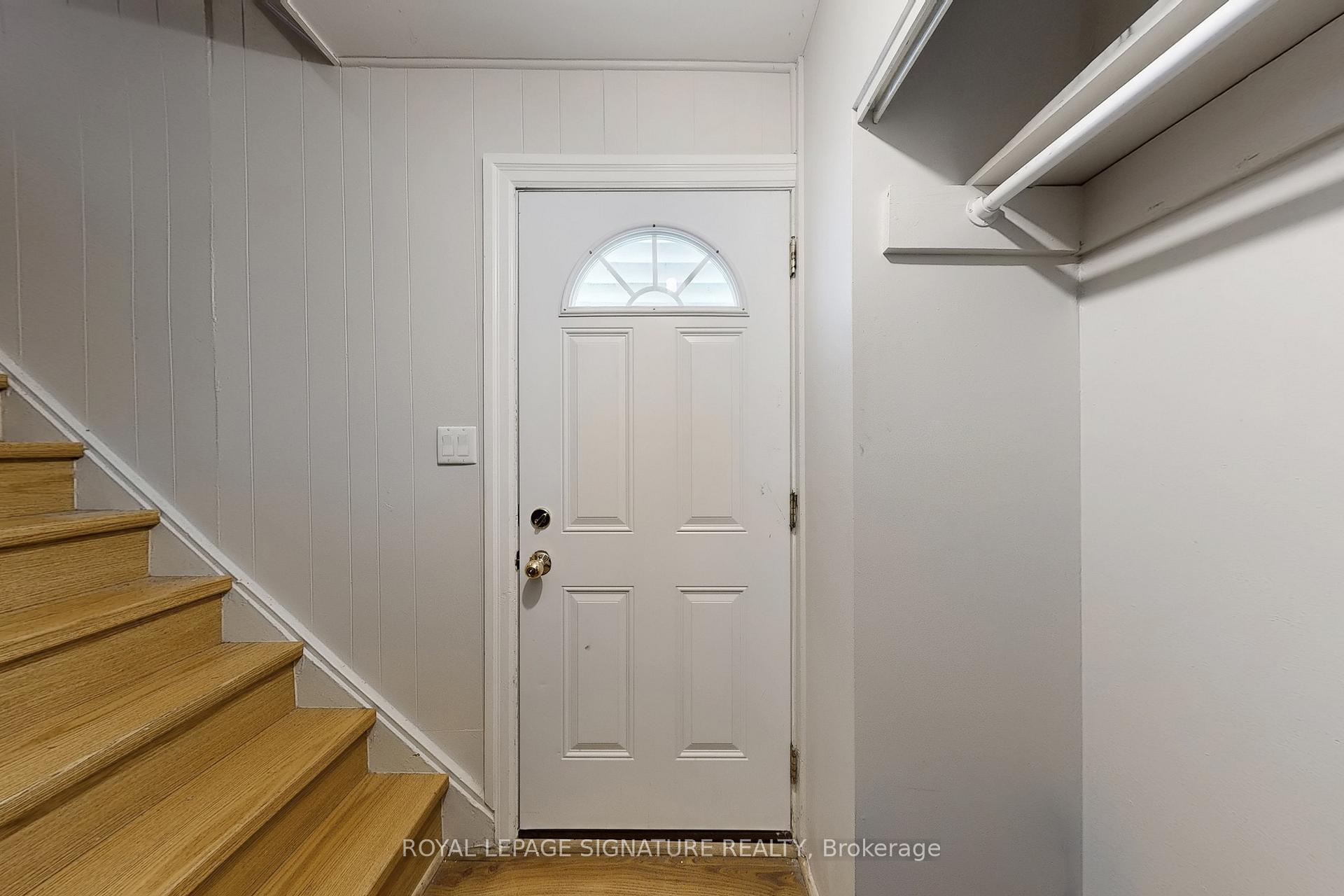 Photo 10 of Unit Upper B, 117 Hampton Avenue, Toronto, North Riverdale — HOMEH