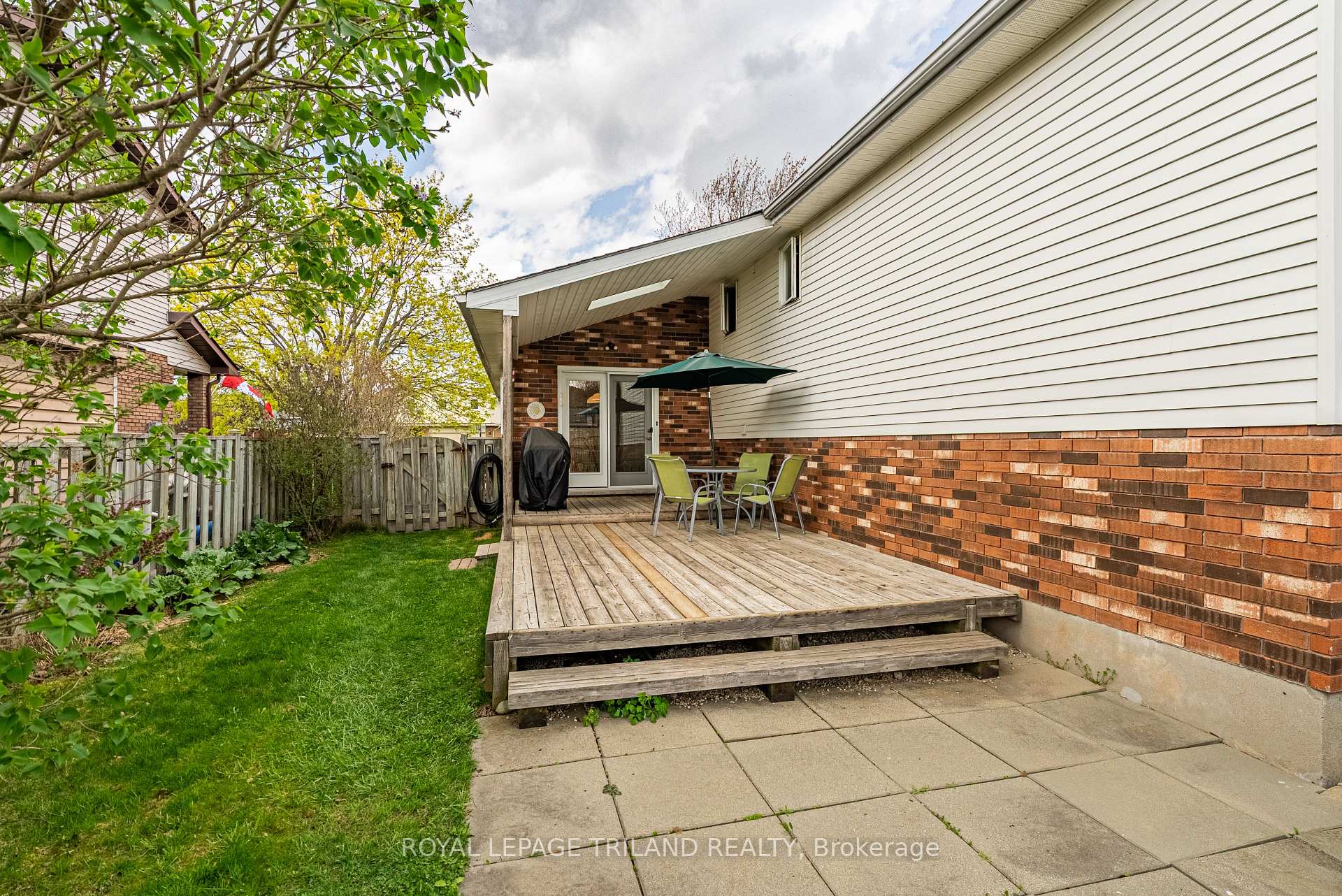 Photo 5 of 235 Mitchell Avenue, Thames Centre, Dorchester — HOMEH