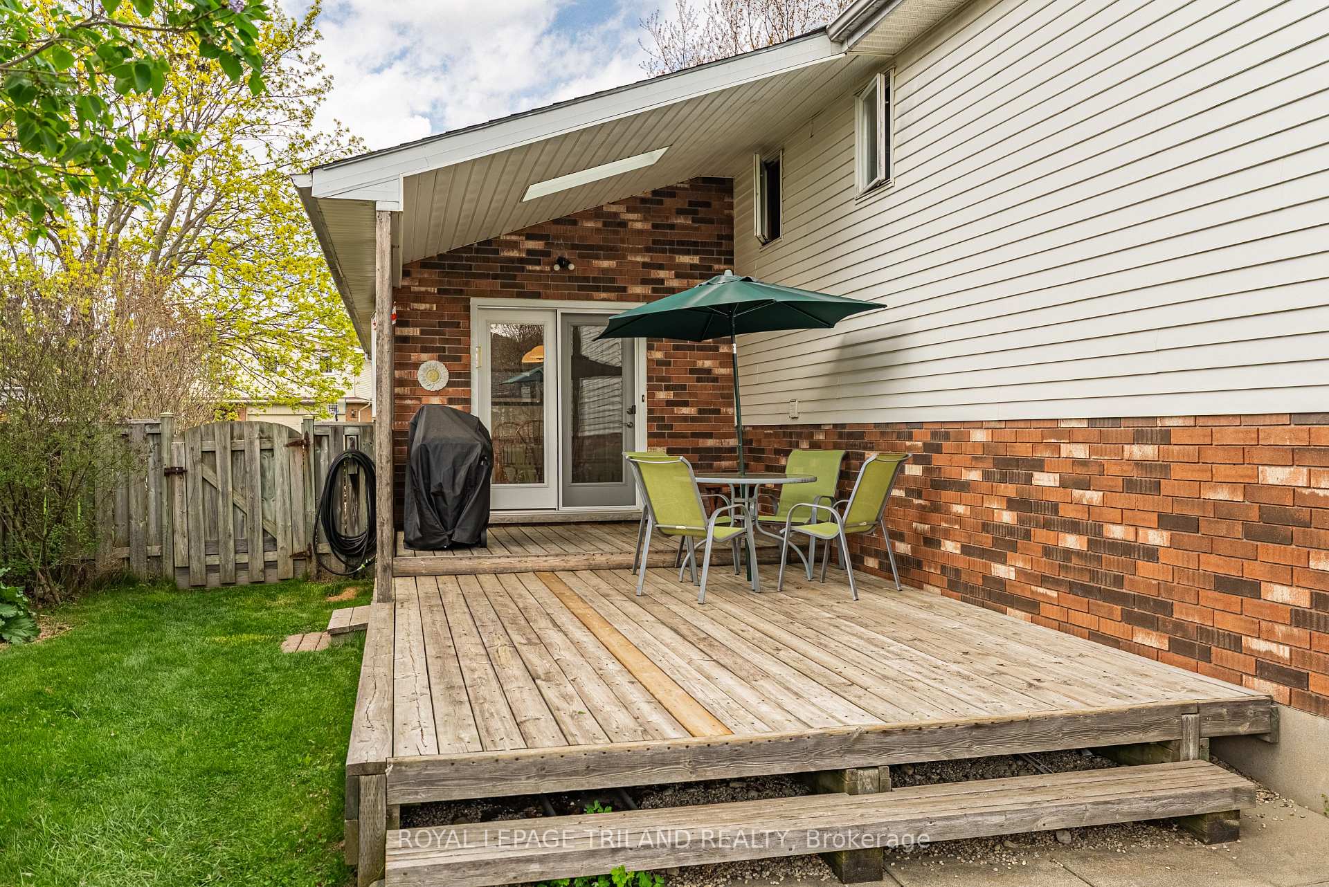 Photo 6 of 235 Mitchell Avenue, Thames Centre, Dorchester — HOMEH
