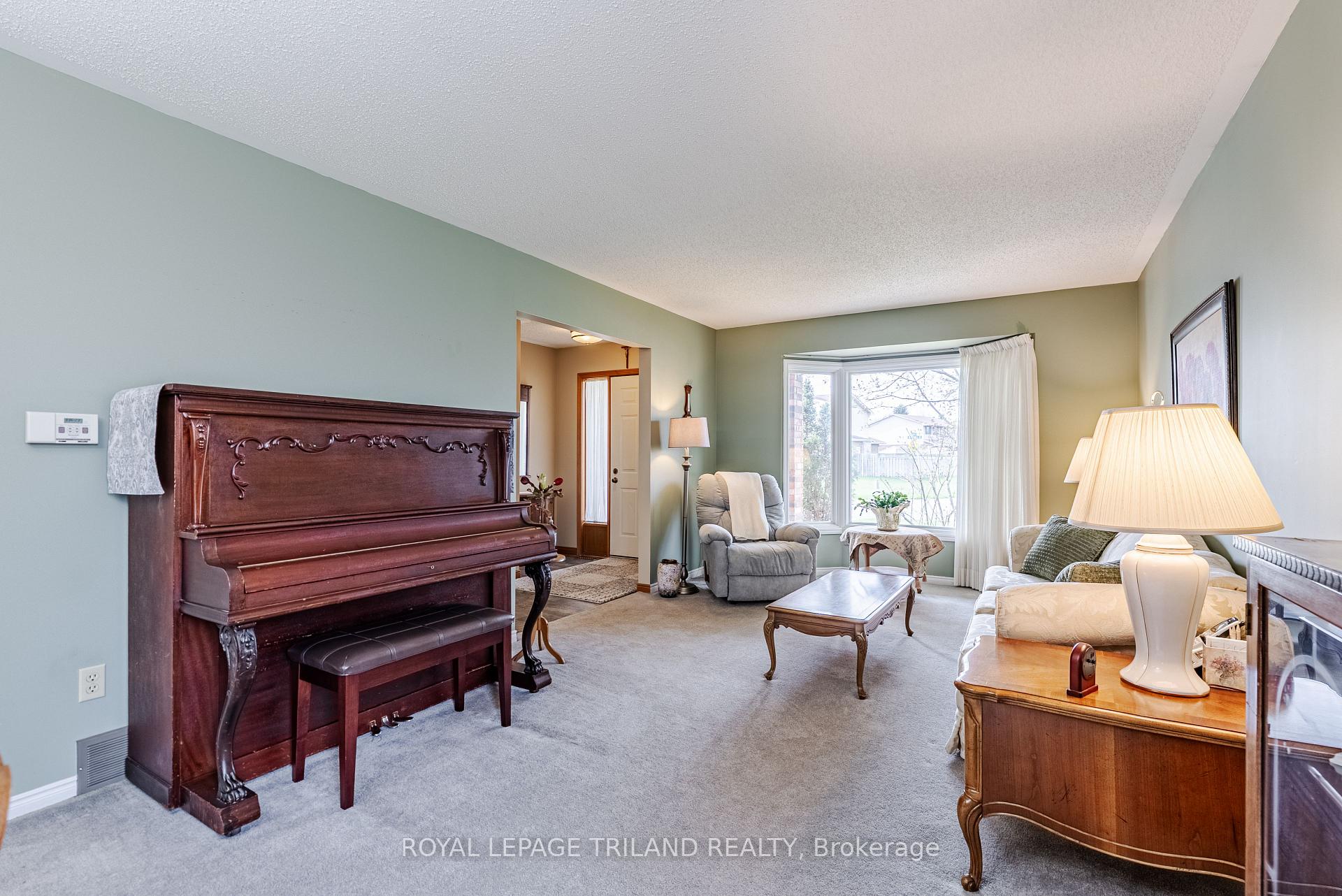 Photo 15 of 235 Mitchell Avenue, Thames Centre, Dorchester — HOMEH