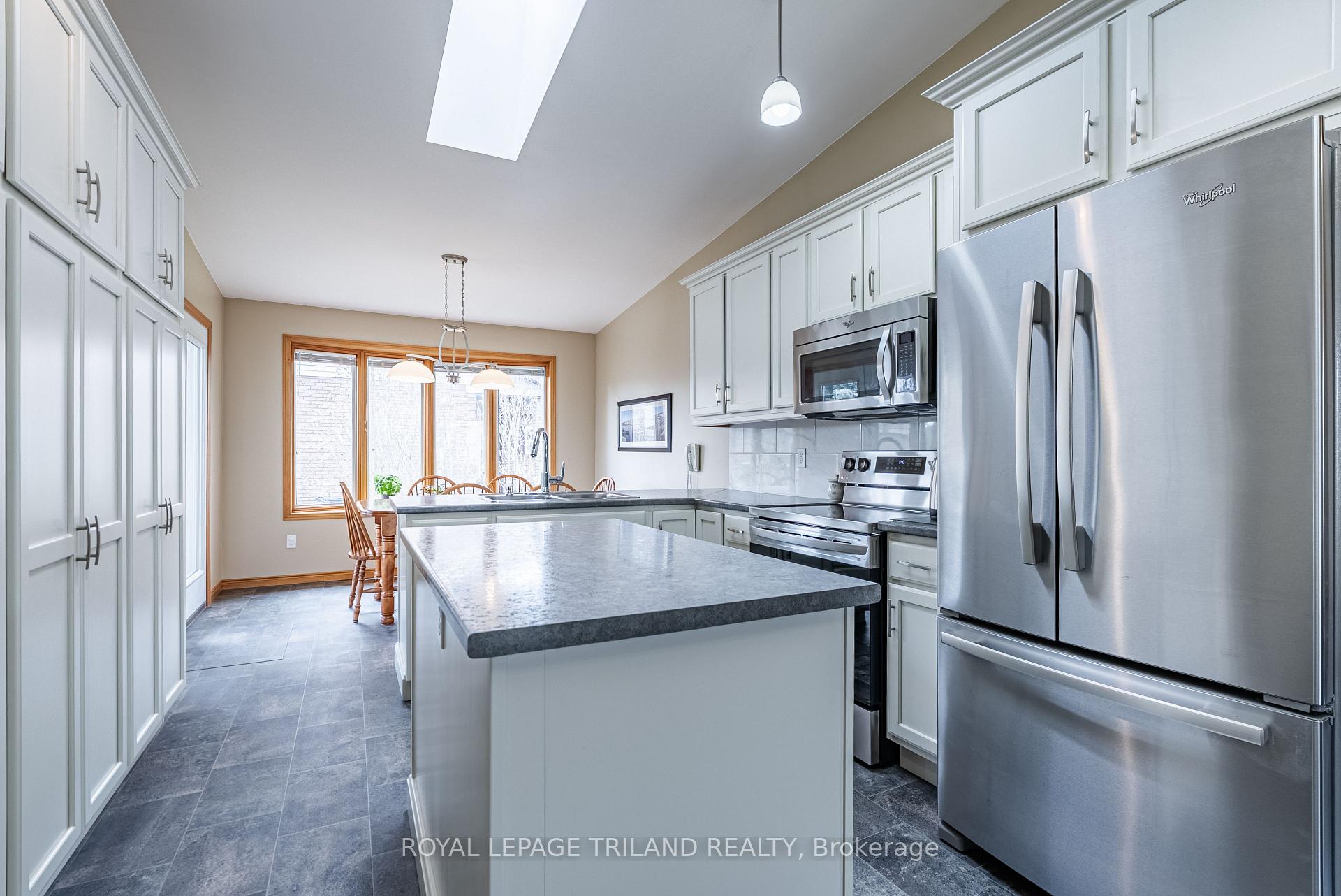 Photo 18 of 235 Mitchell Avenue, Thames Centre, Dorchester — HOMEH