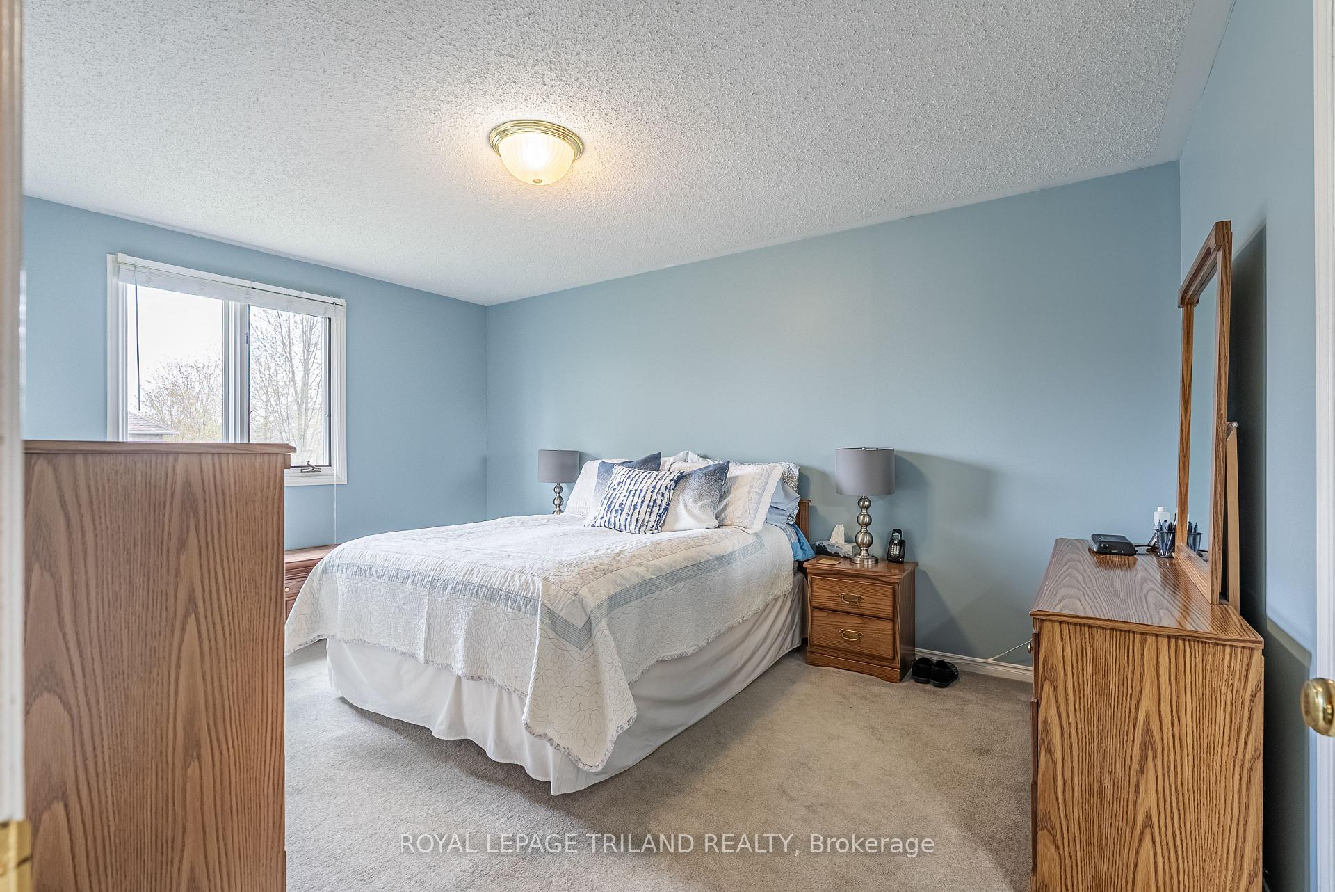 Photo 25 of 235 Mitchell Avenue, Thames Centre, Dorchester — HOMEH