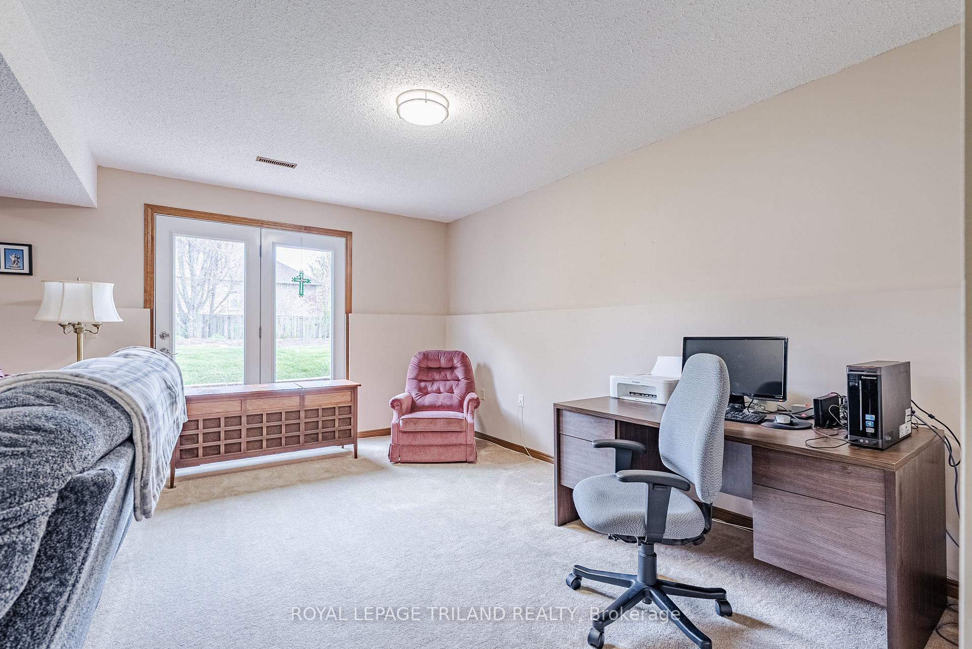 Photo 33 of 235 Mitchell Avenue, Thames Centre, Dorchester — HOMEH