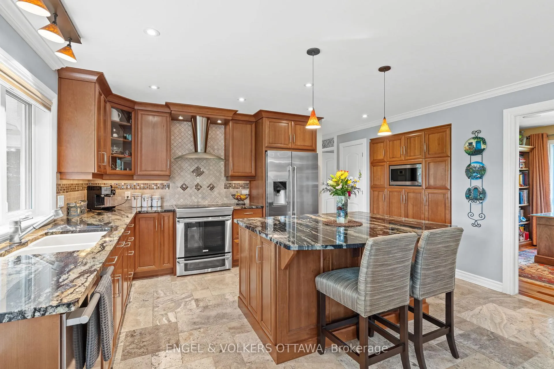 Photo 13 of 24 Doris Avenue, Ottawa, Blossom Park/Kemp Park/Findlay Creek — HOMEH