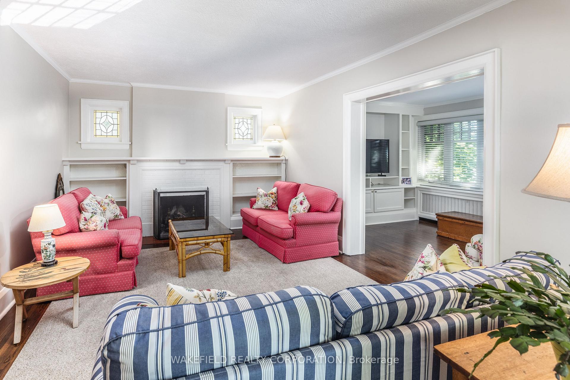 Photo 2 of 14 Willowbank Boulevard, Toronto, Yonge-Eglinton — HOMEH