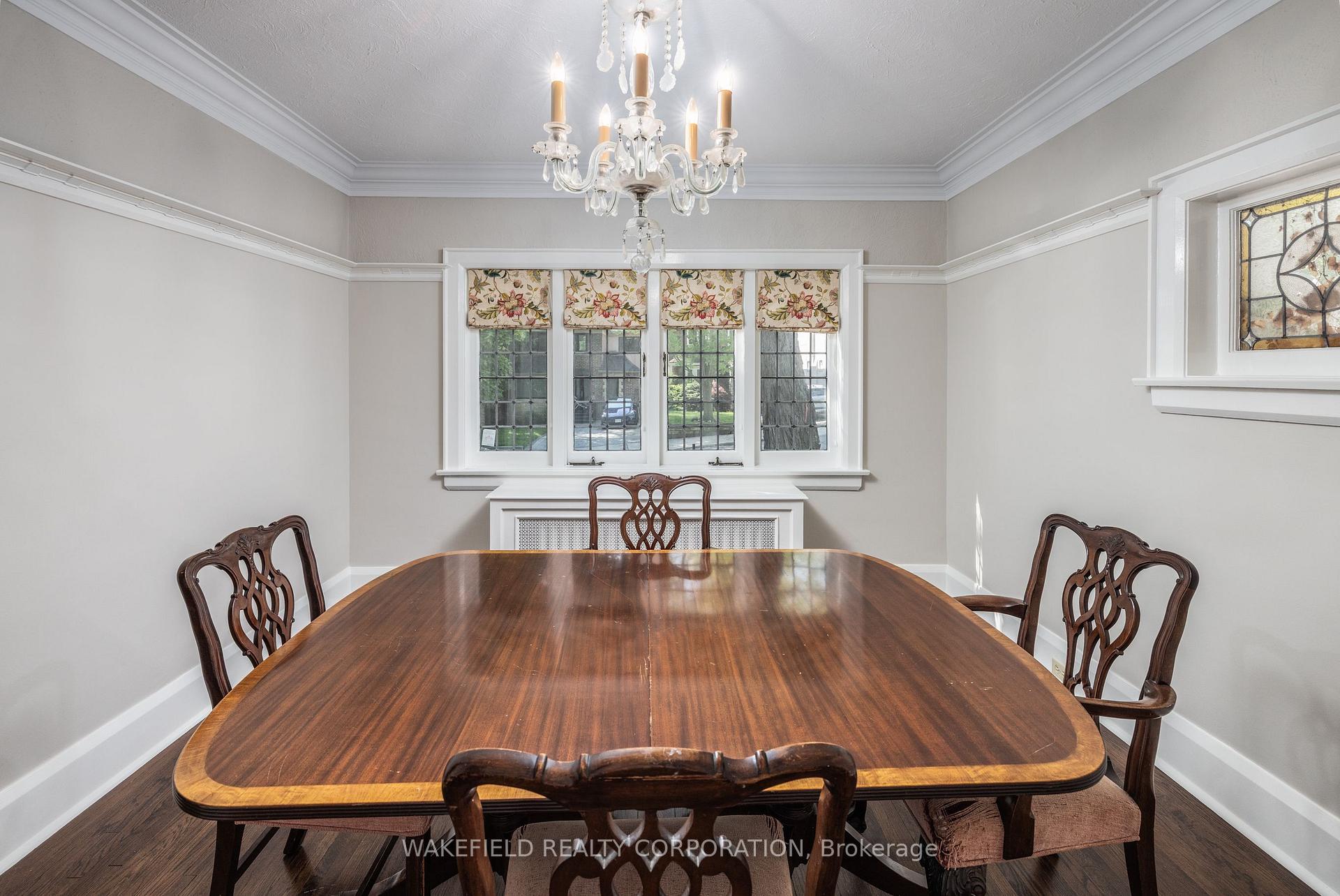 Photo 9 of 14 Willowbank Boulevard, Toronto, Yonge-Eglinton — HOMEH