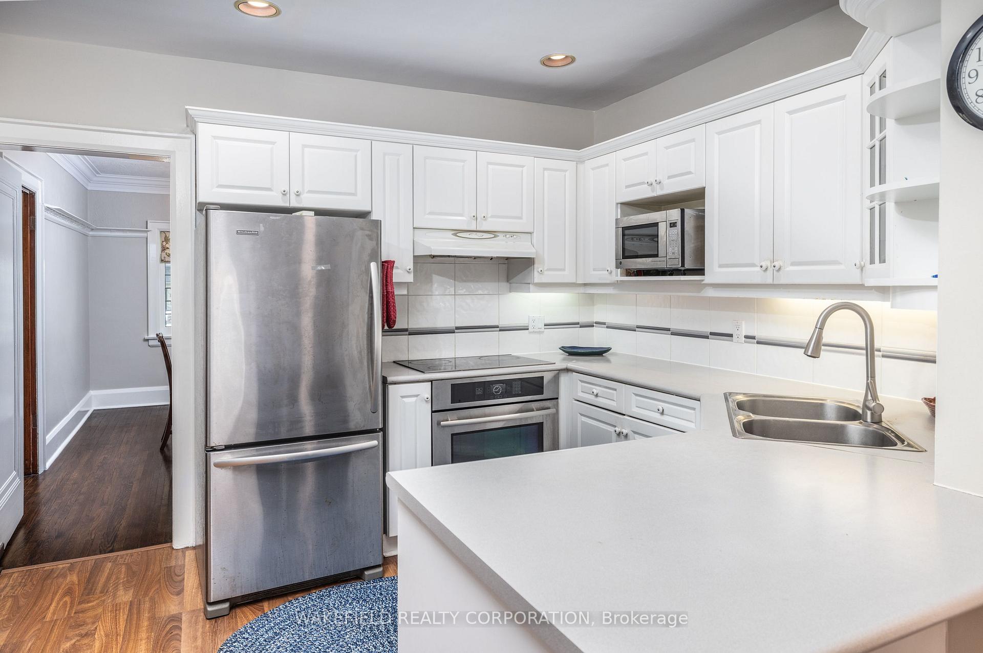 Photo 12 of 14 Willowbank Boulevard, Toronto, Yonge-Eglinton — HOMEH