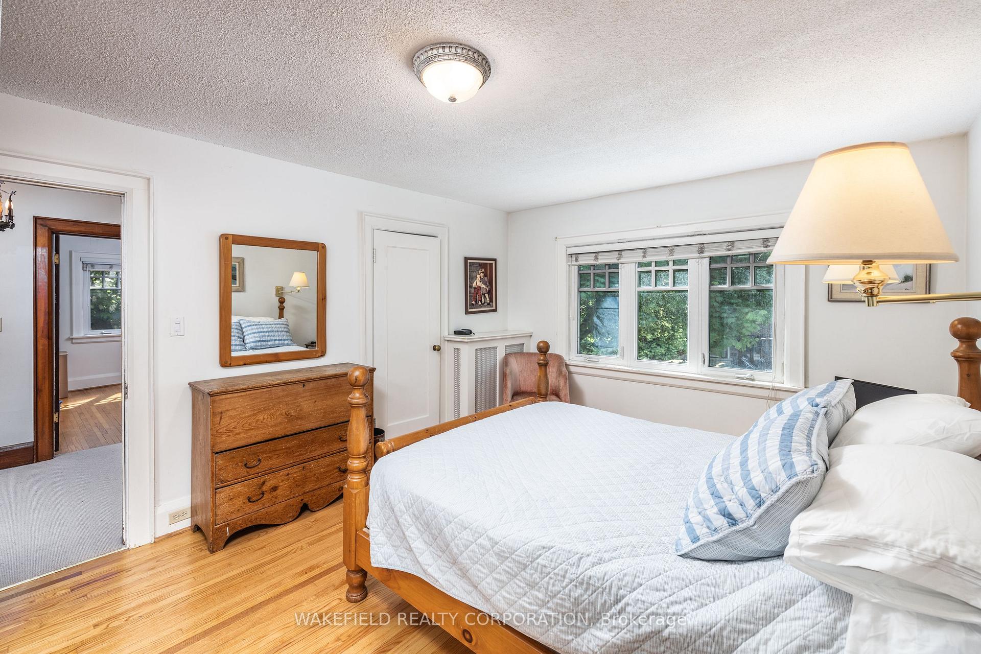 Photo 14 of 14 Willowbank Boulevard, Toronto, Yonge-Eglinton — HOMEH