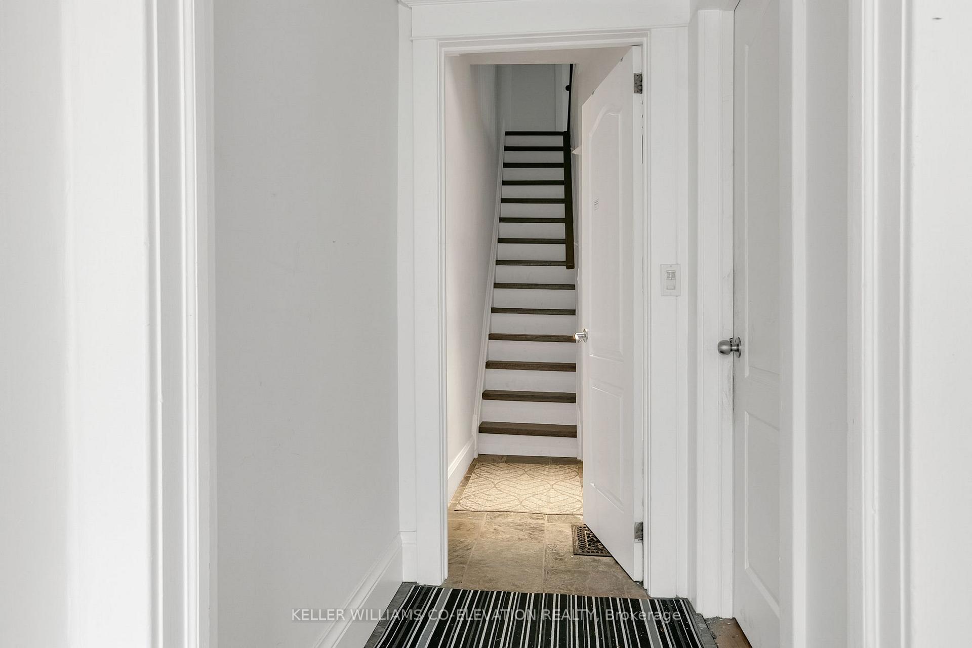 Photo 3 of Unit Upper, 8 Ravina Crescent, Toronto, Blake-Jones — HOMEH