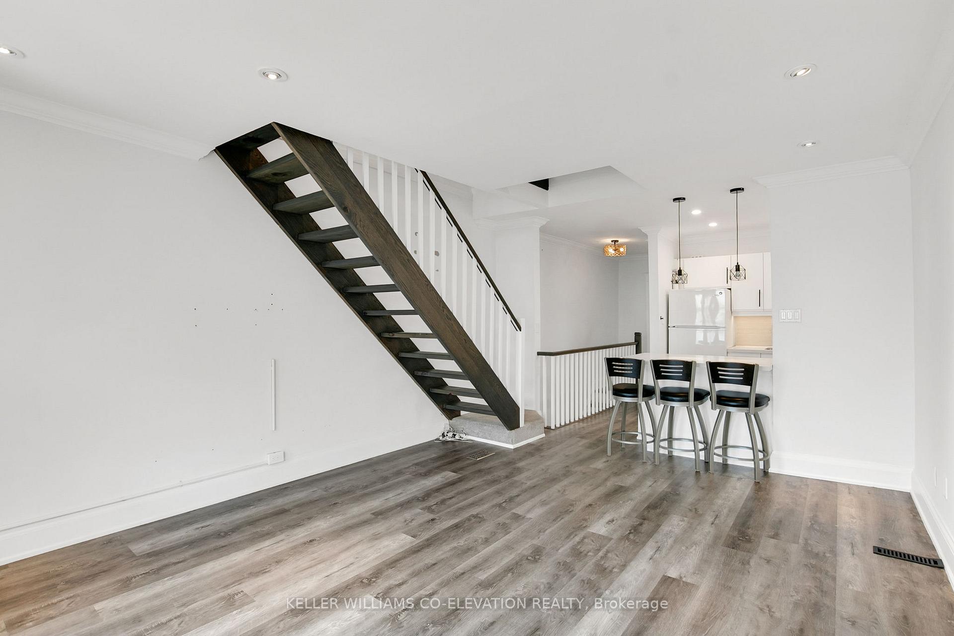 Photo 7 of Unit Upper, 8 Ravina Crescent, Toronto, Blake-Jones — HOMEH