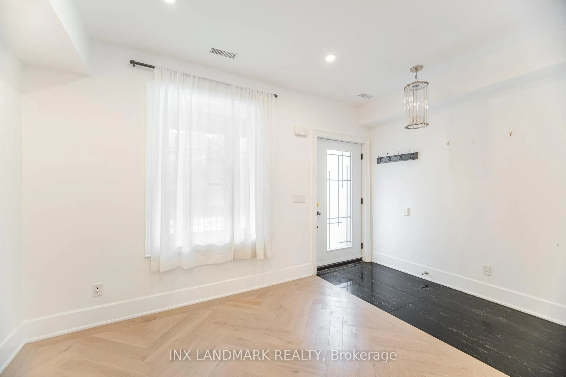 Photo 8 of 629 Shaw Street, Toronto, Palmerston-Little Italy — HOMEH
