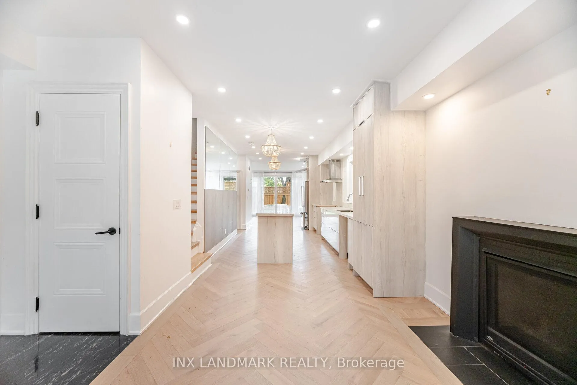 Photo 12 of 629 Shaw Street, Toronto, Palmerston-Little Italy — HOMEH