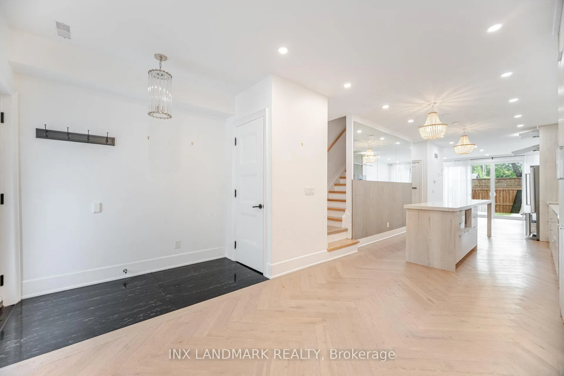 Photo 13 of 629 Shaw Street, Toronto, Palmerston-Little Italy — HOMEH
