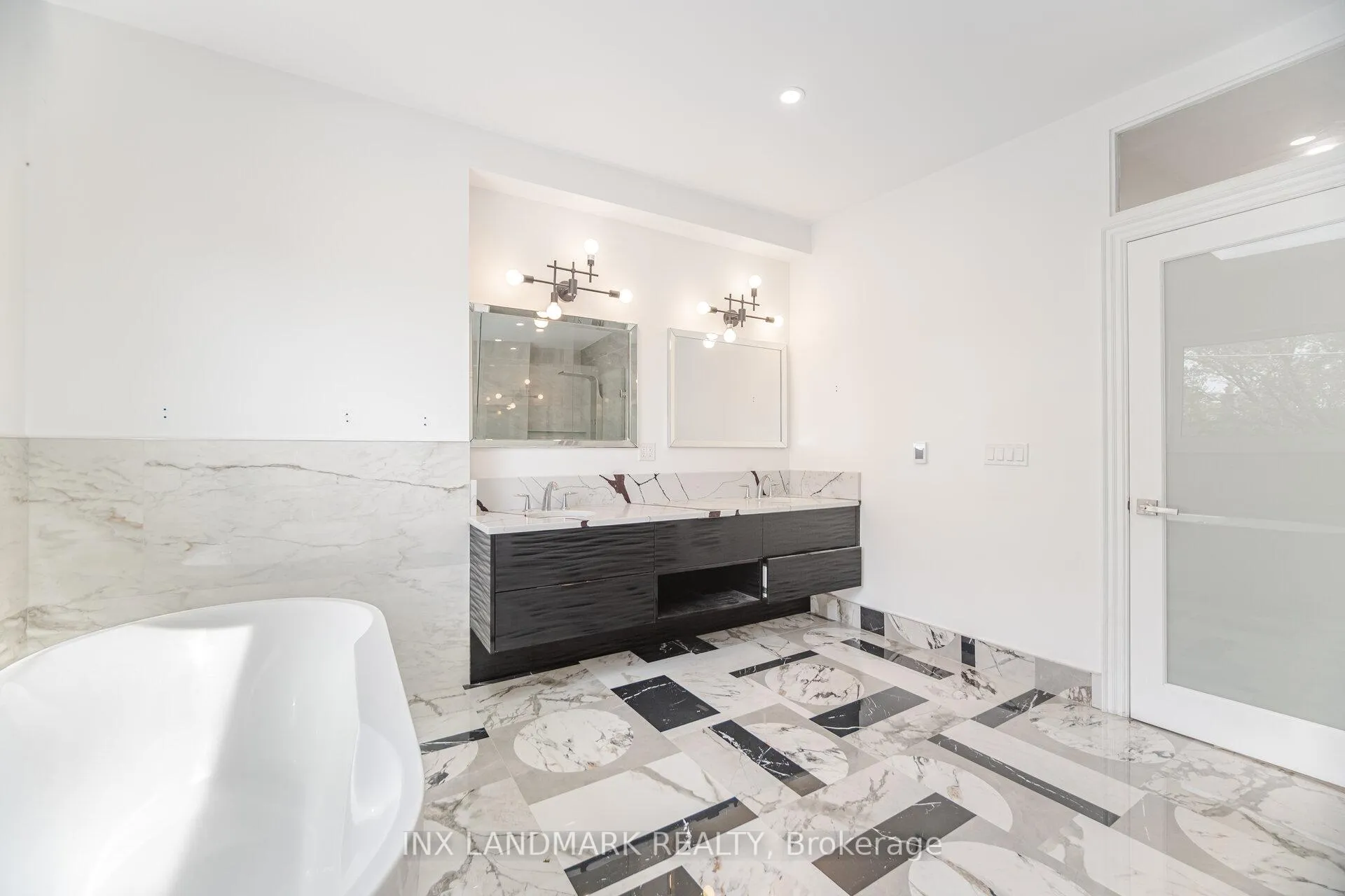 Photo 37 of 629 Shaw Street, Toronto, Palmerston-Little Italy — HOMEH
