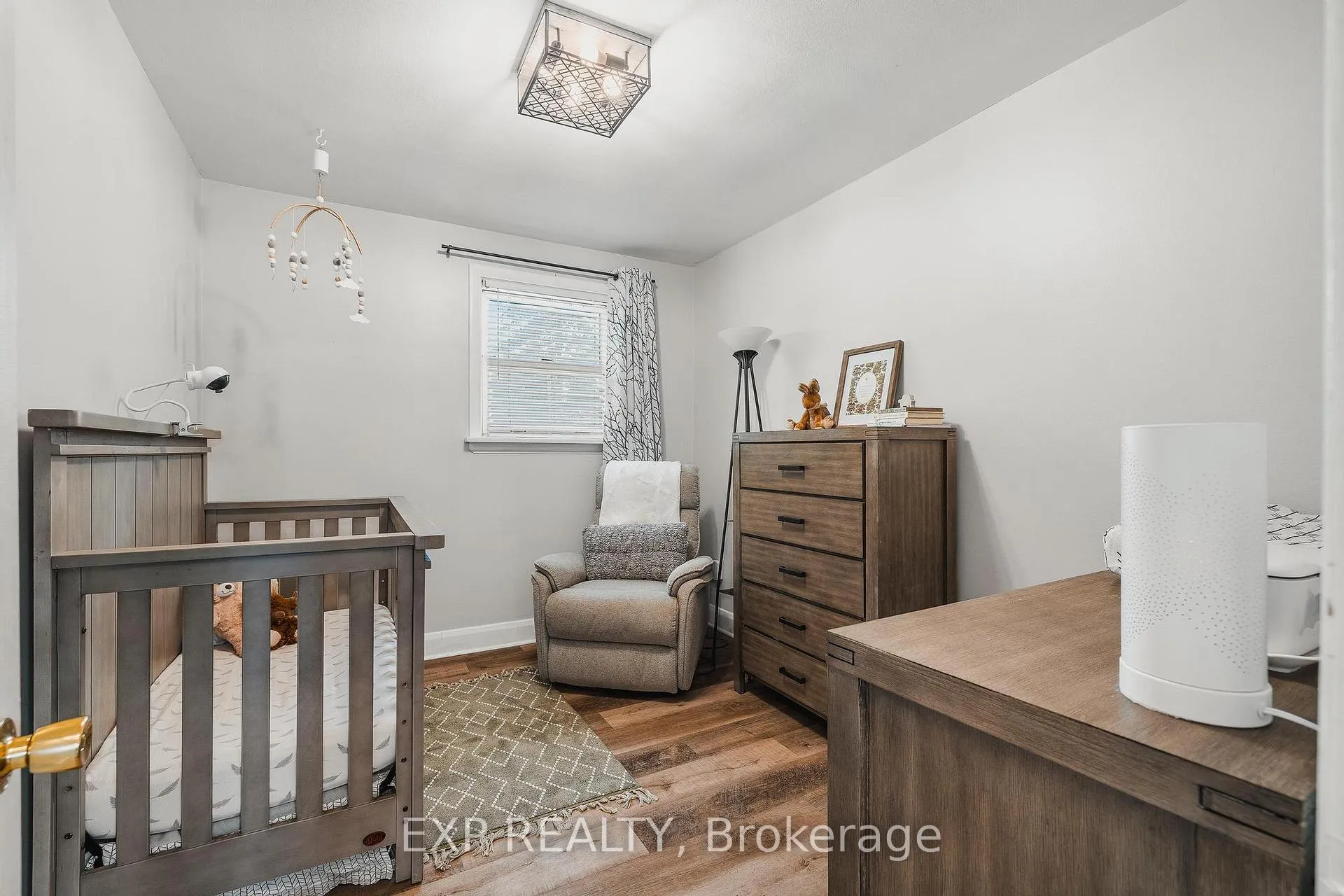 Photo 11 of 300 Melrose Avenue, Kitchener — HOMEH