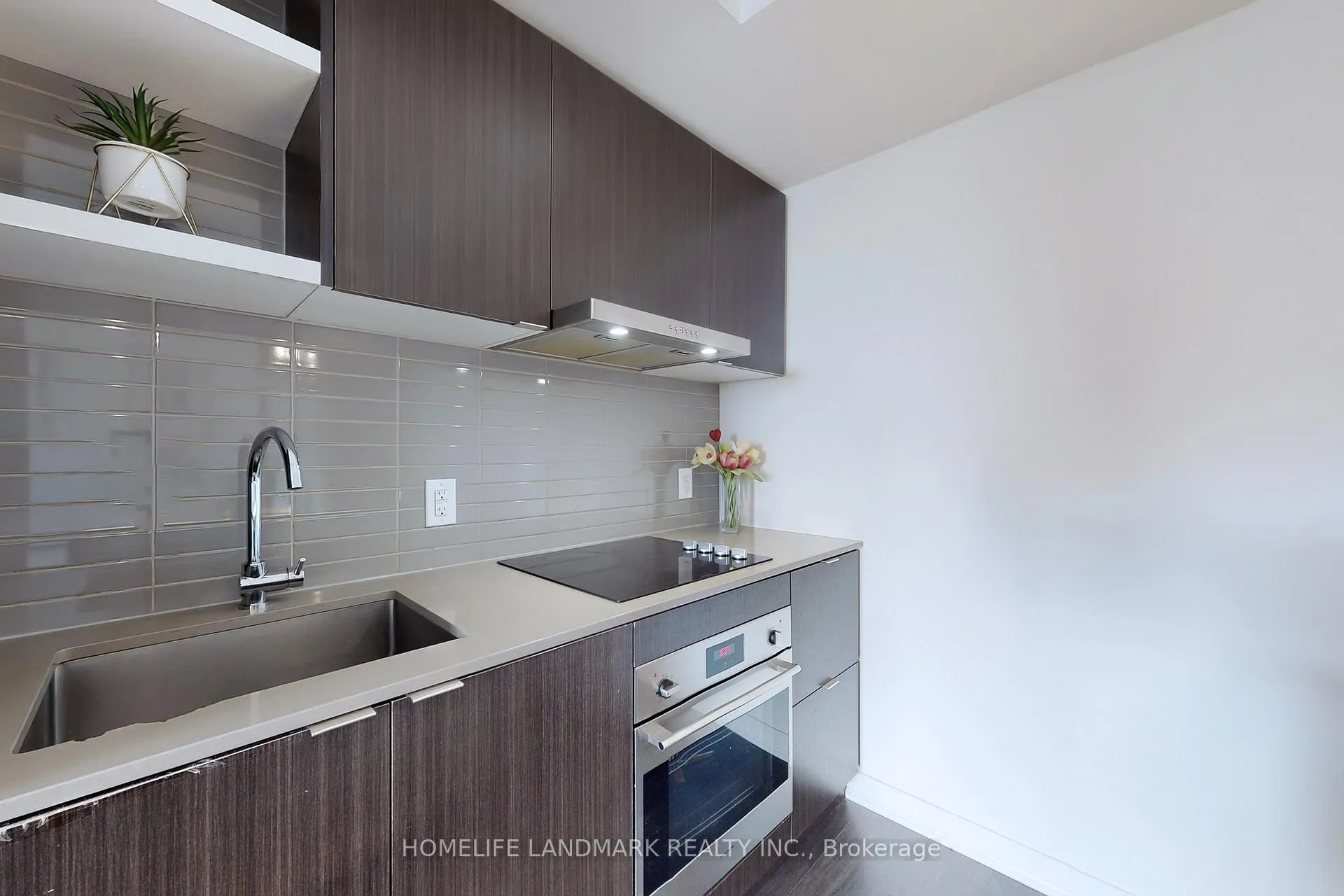 Photo 15 of Unit 4705, 100 Harbour Street, Toronto, Waterfront Communities — HOMEH