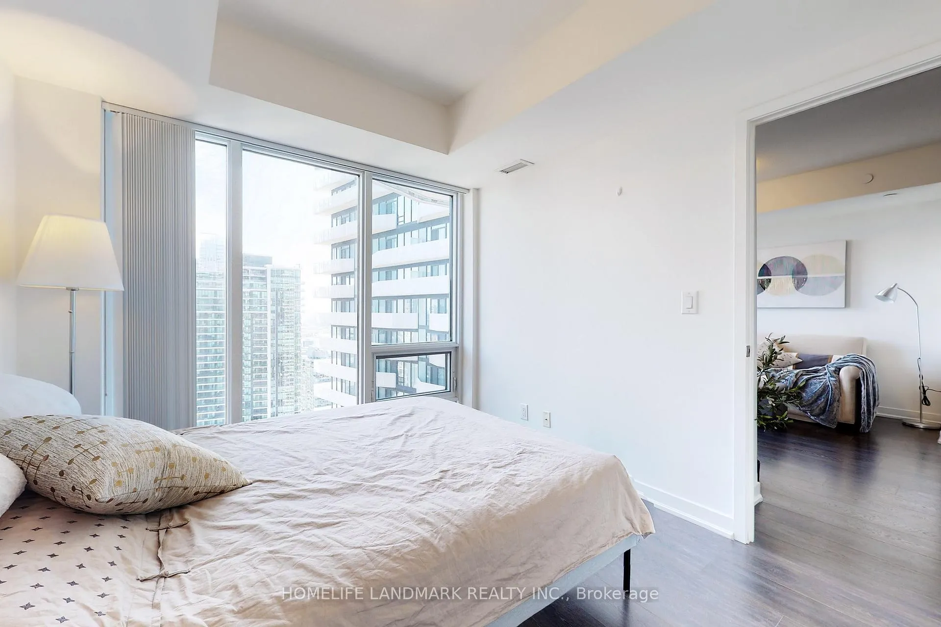 Photo 19 of Unit 4705, 100 Harbour Street, Toronto, Waterfront Communities — HOMEH