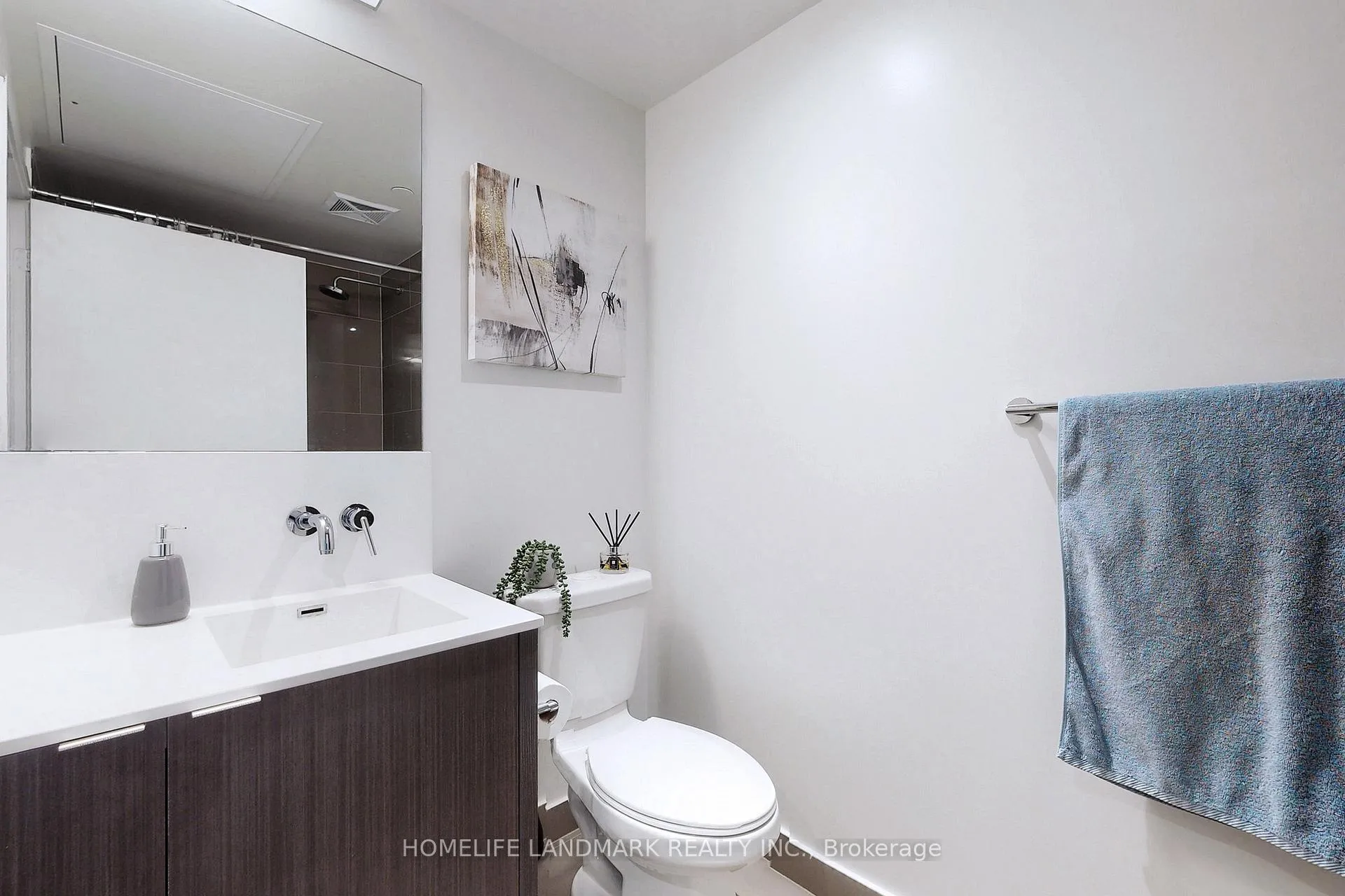 Photo 21 of Unit 4705, 100 Harbour Street, Toronto, Waterfront Communities — HOMEH