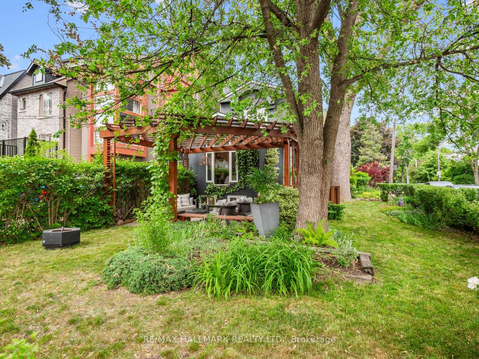 Photo 42 of 22 Dawson Avenue, Toronto, Blake-Jones — HOMEH