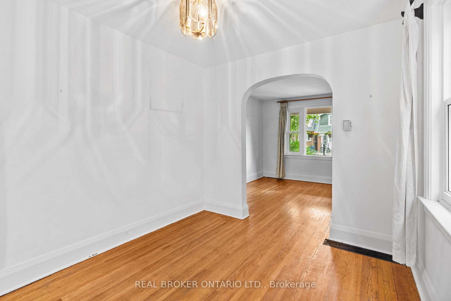 Photo 6 of 47 Mortimer Avenue, Toronto, Broadview North — HOMEH