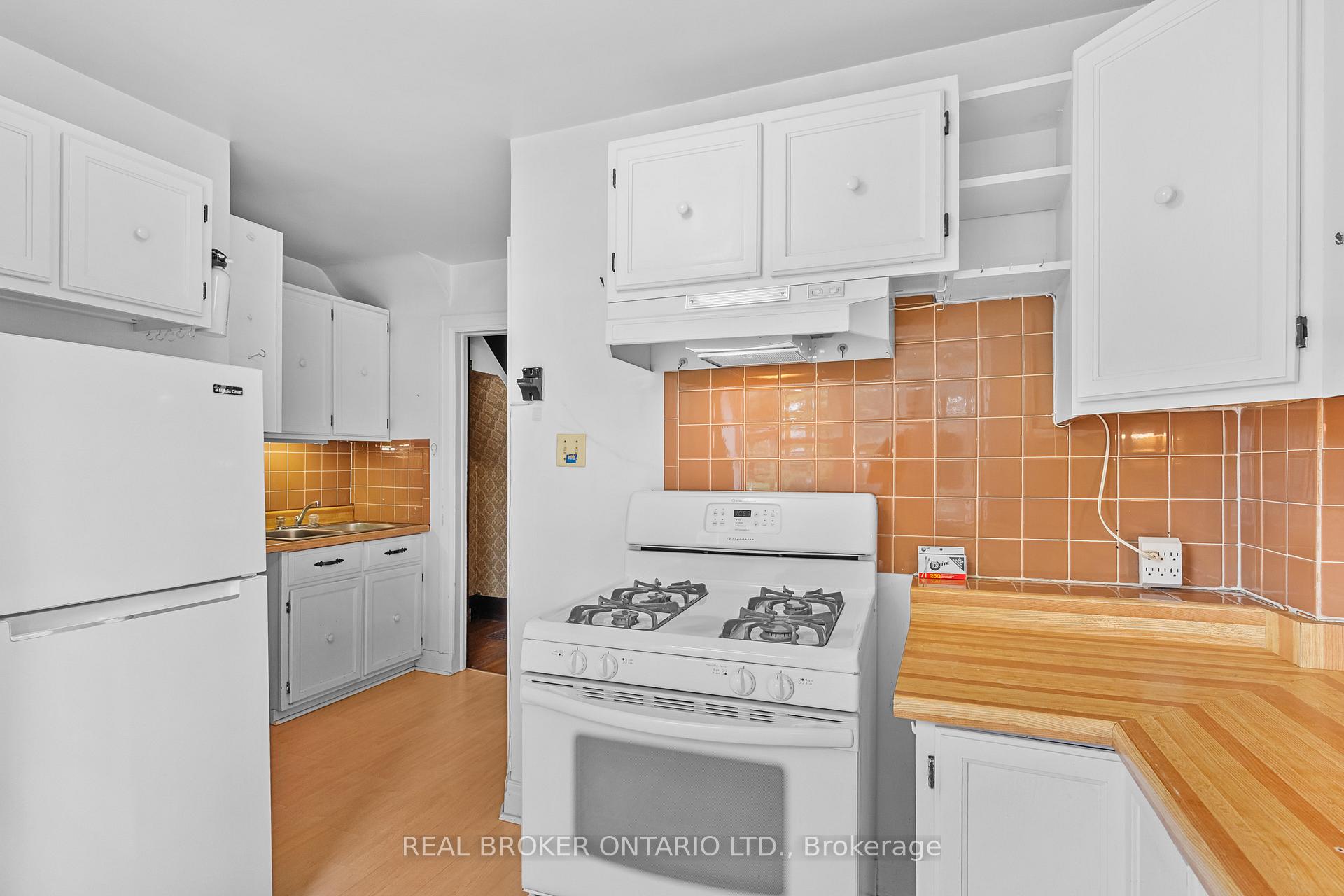 Photo 12 of 47 Mortimer Avenue, Toronto, Broadview North — HOMEH