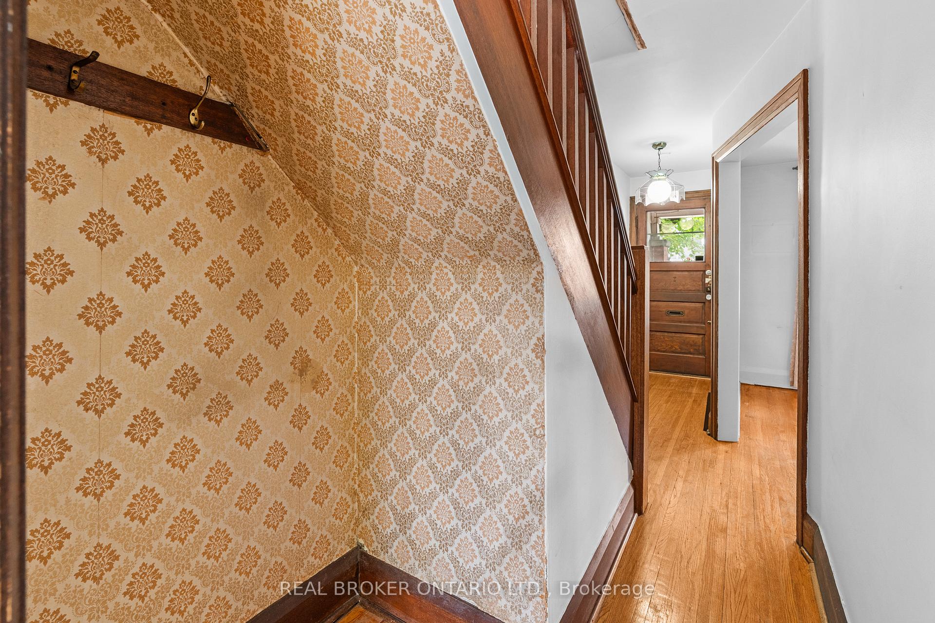 Photo 13 of 47 Mortimer Avenue, Toronto, Broadview North — HOMEH