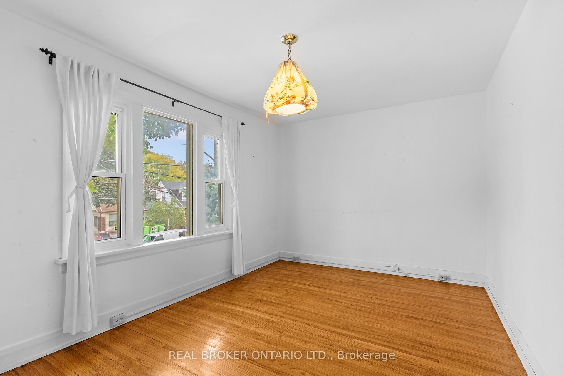 Photo 15 of 47 Mortimer Avenue, Toronto, Broadview North — HOMEH