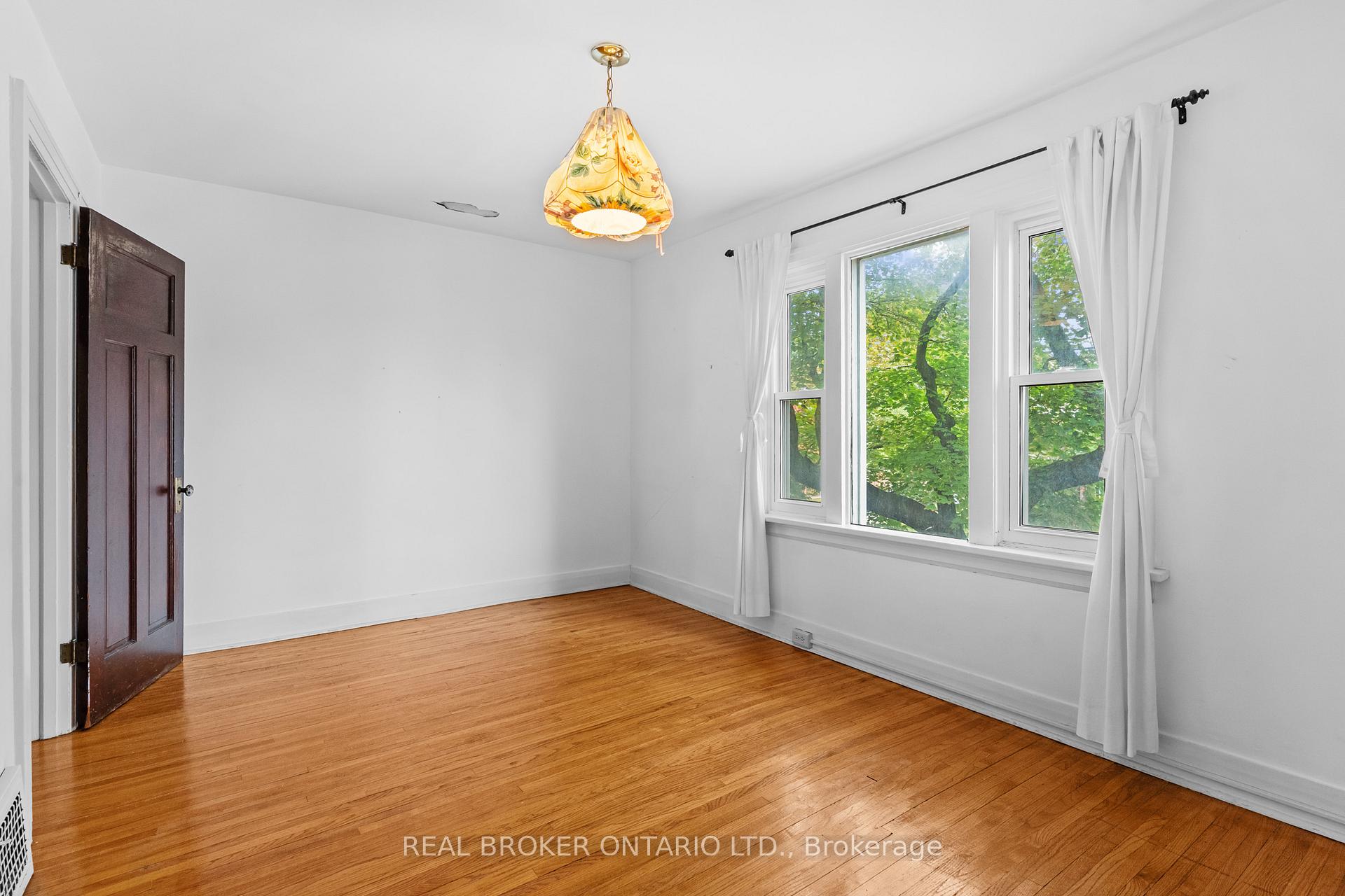 Photo 16 of 47 Mortimer Avenue, Toronto, Broadview North — HOMEH
