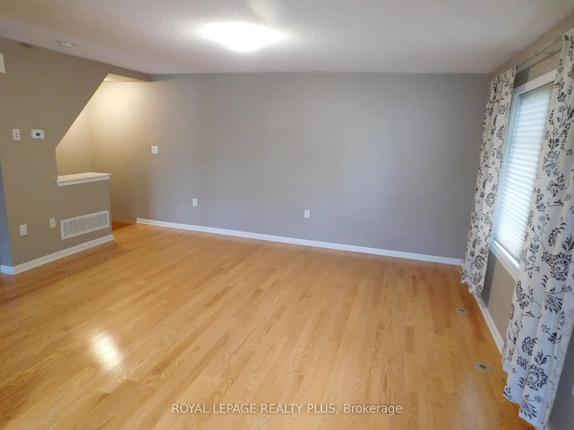 Photo 10 of 575 Speyer Circle, Milton, Harrison — HOMEH